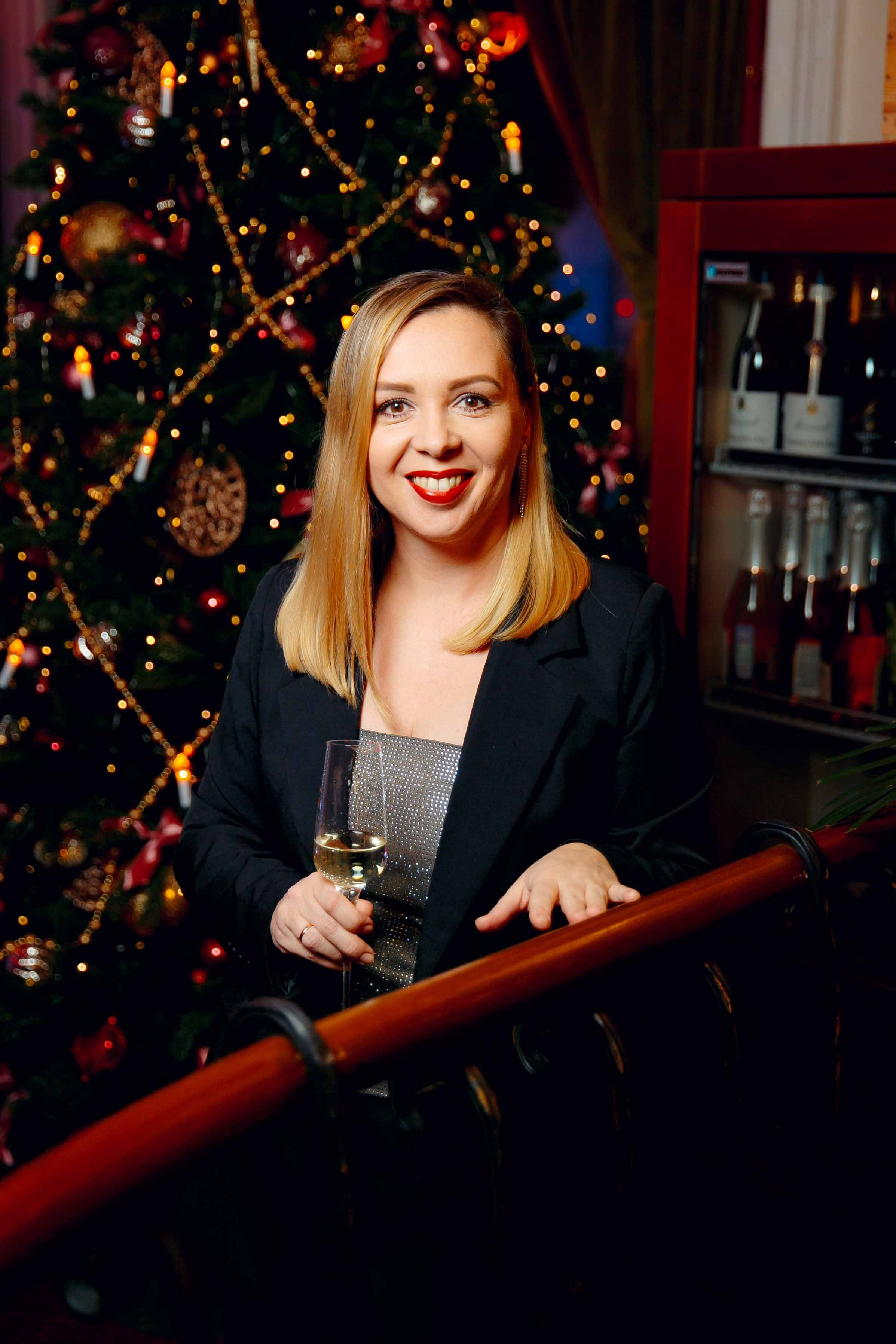 Вечер в «Дежавю». Ваш репортажный фотограф Артемий Антонов