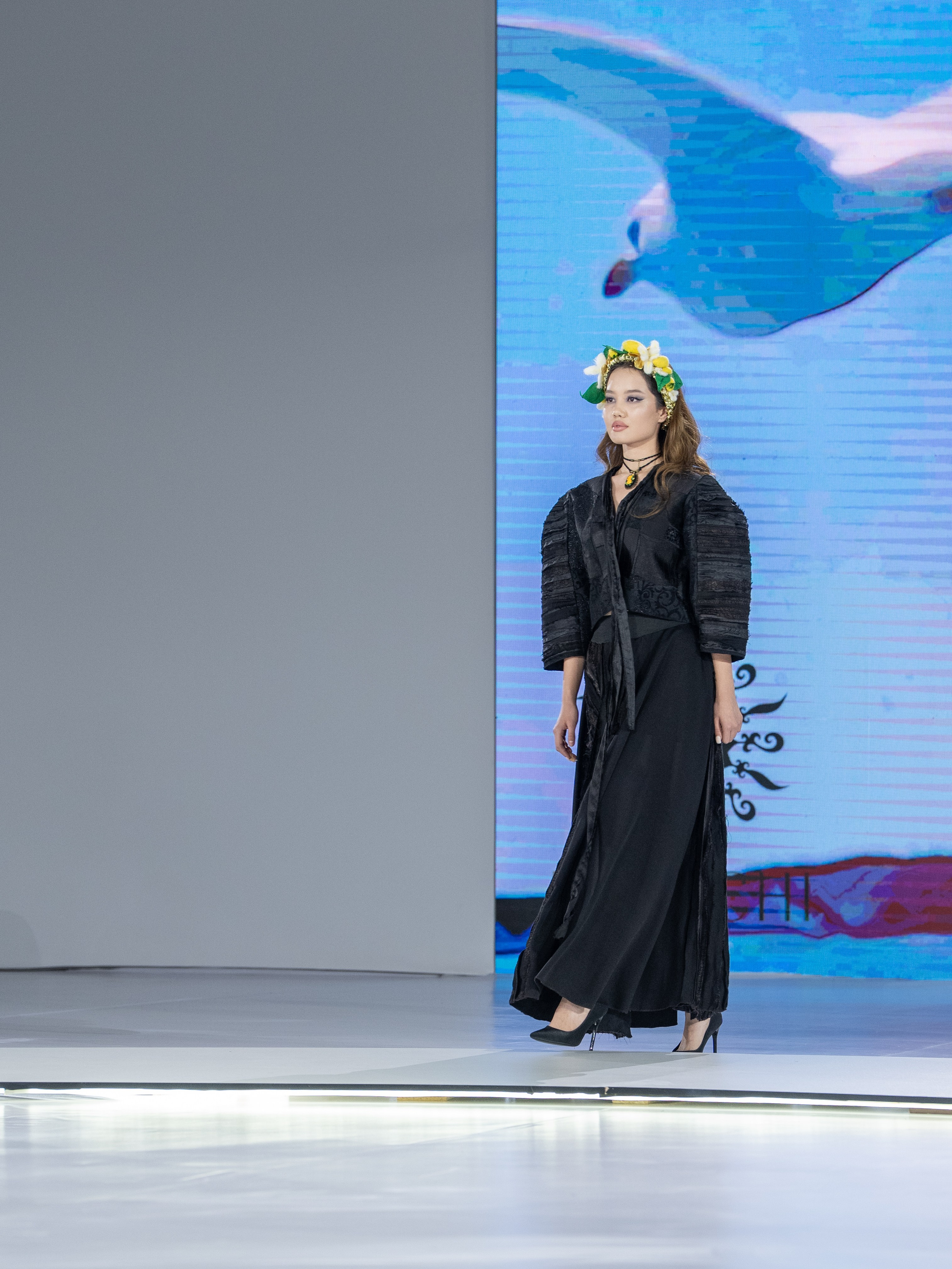 Дизайнер Kharchi. Сайт Алматинского НЮ АРТ, будуар и фэшн фотографа Дениса Карпенко