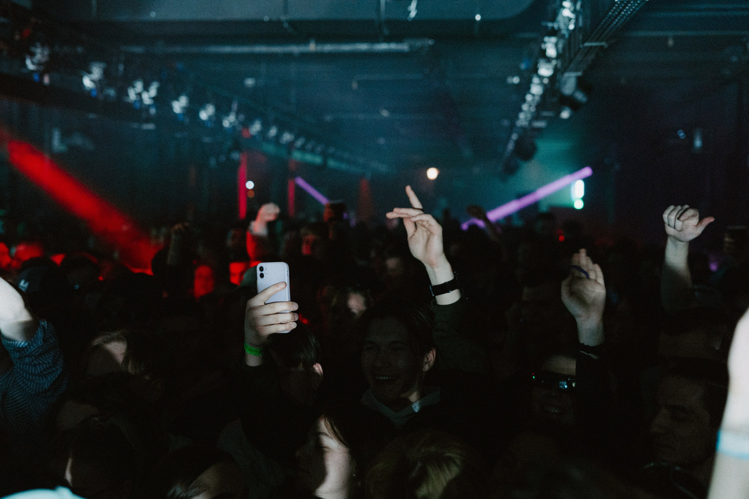 SUPERMETALL x NASHUME x RADIO GREENHOUSE. Фотограф первого впечатления