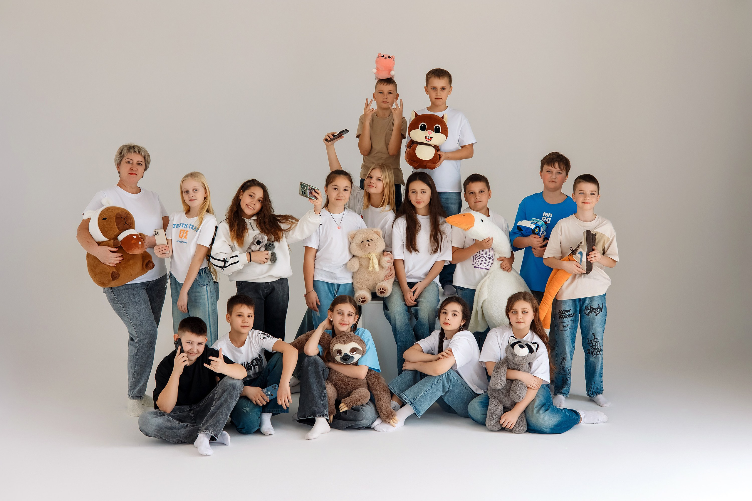 4 класс съемка в фотостудии. Фотограф Любовь Корниенко, Примоский край