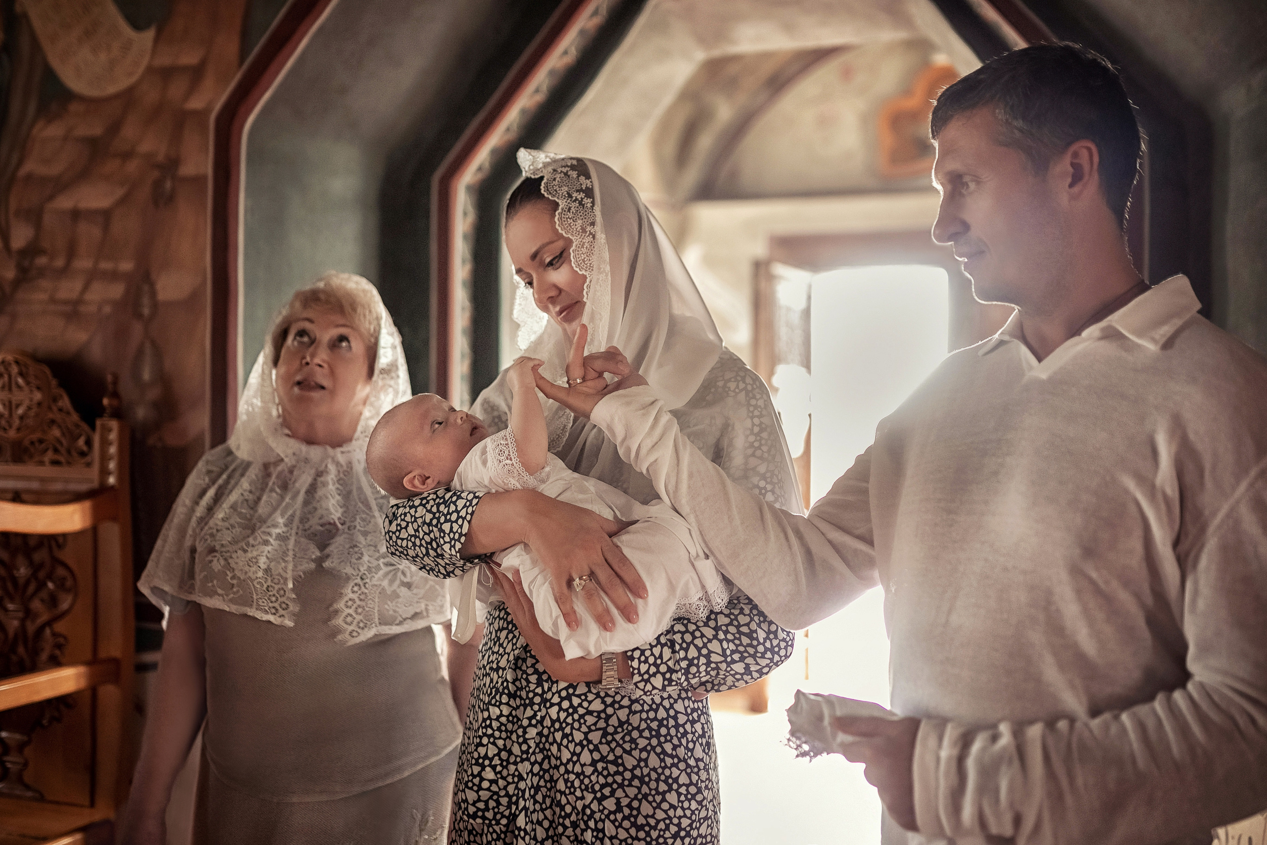 Крещение в храме Успения Пресвятой Богородицы в селе Успенское 08.08.2021. Фотограф крещения и венчания Антонова Надежда г. Москва