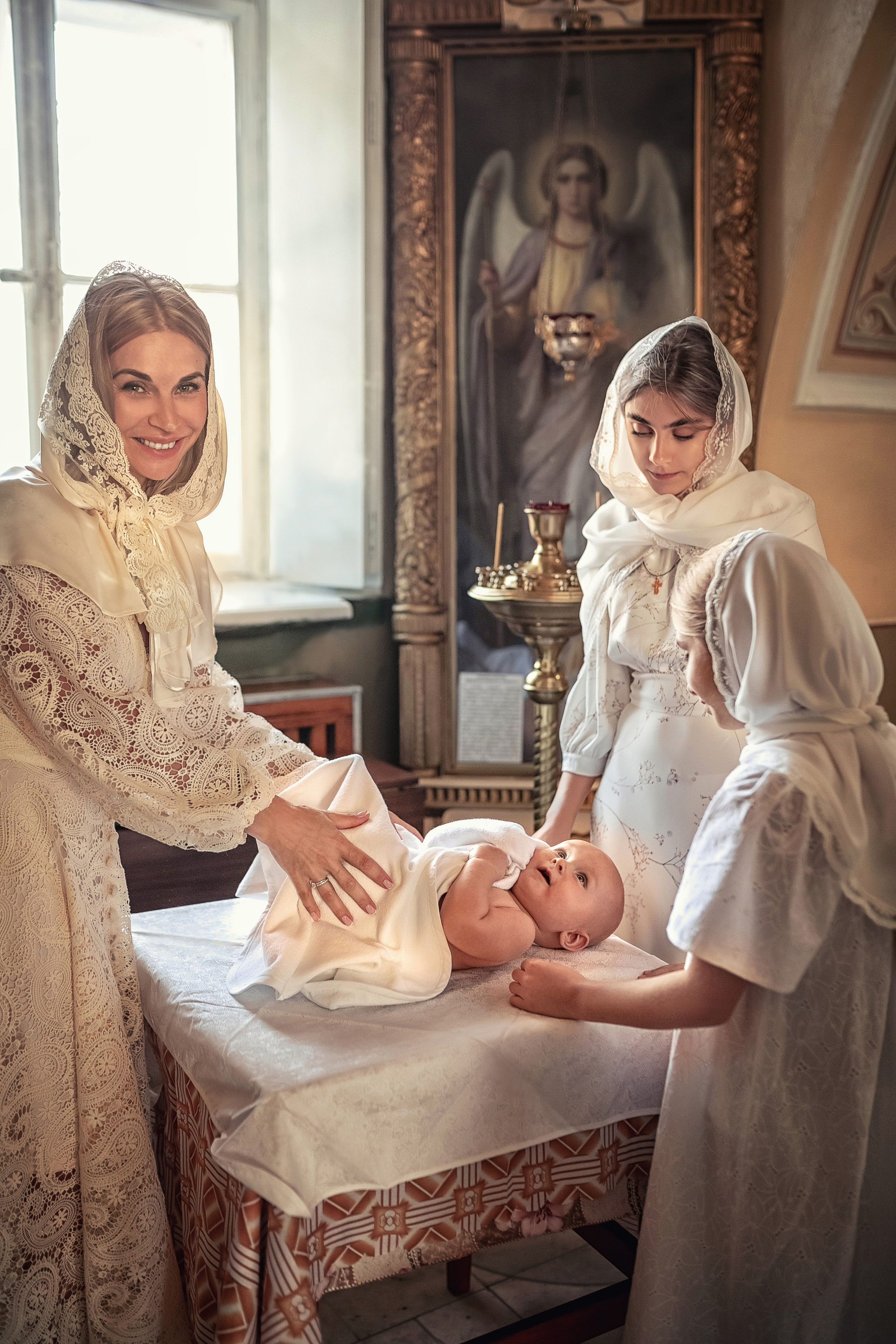 Крещение в храме Косьмы и Дамиана в Болшево 28.08.2021. Фотограф крещения и венчания Антонова Надежда г. Москва