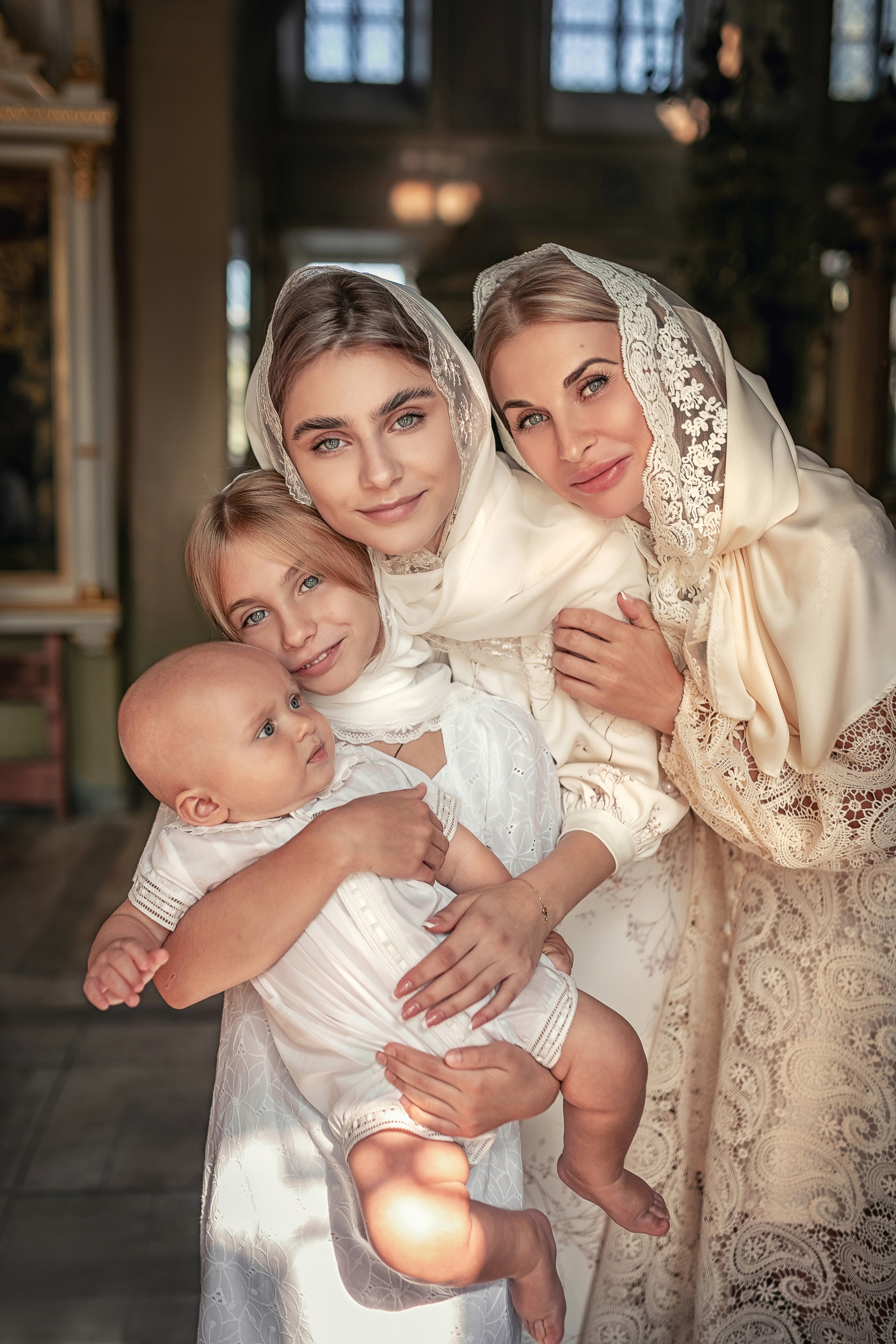 Крещение в храме Косьмы и Дамиана в Болшево 28.08.2021. Фотограф крещения и венчания Антонова Надежда г. Москва