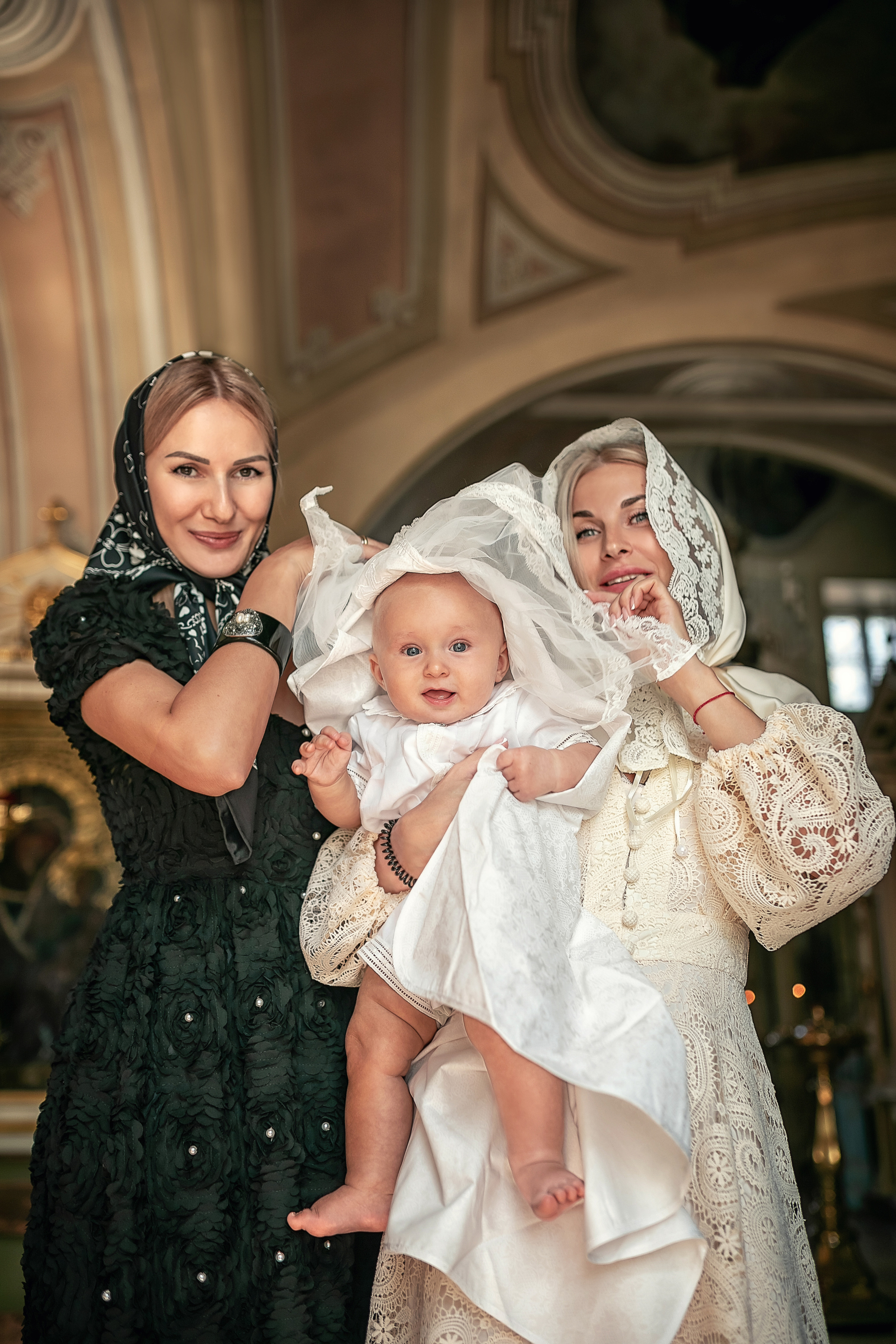 Крещение в храме Косьмы и Дамиана в Болшево 28.08.2021. Фотограф крещения и венчания Антонова Надежда г. Москва