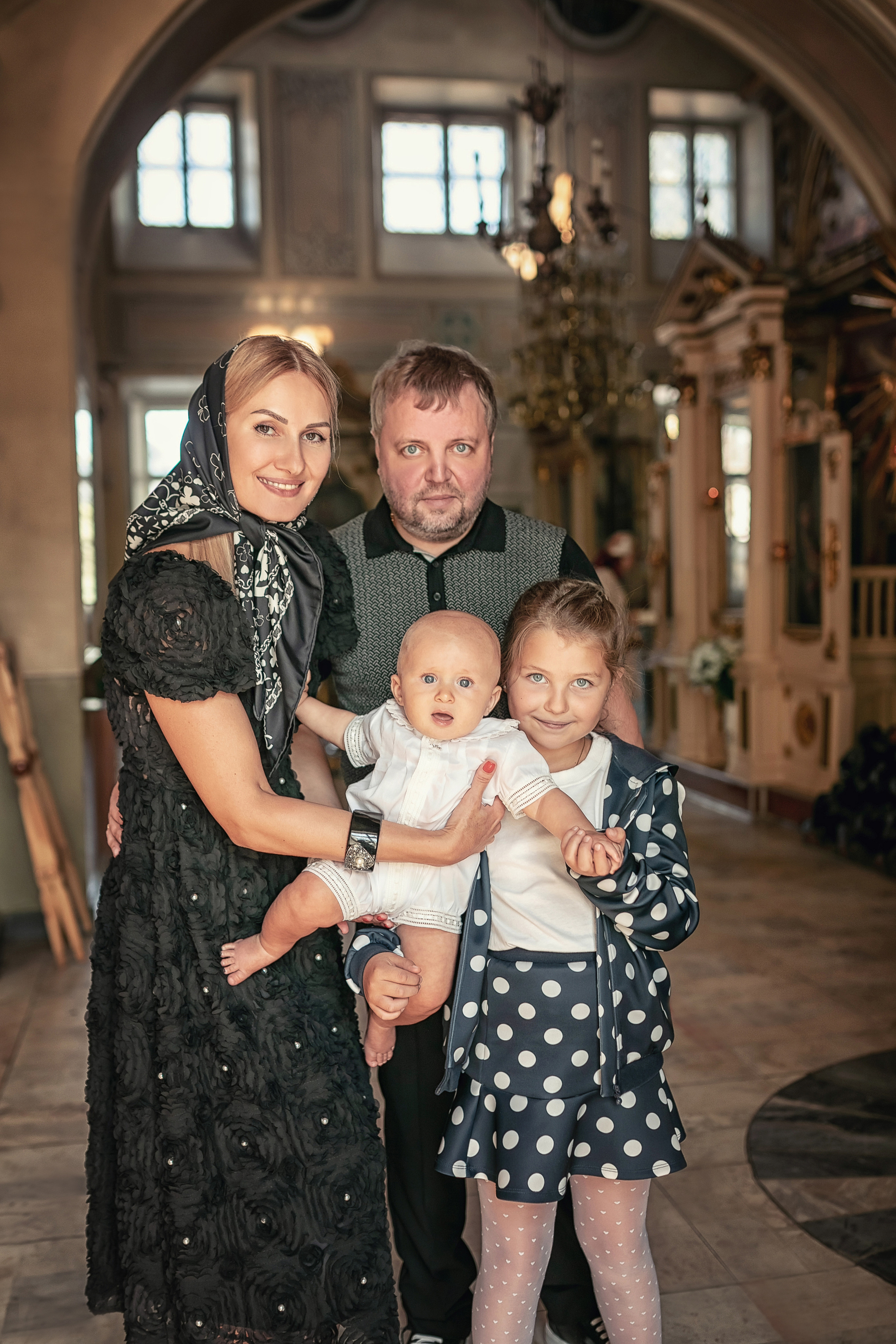 Крещение в храме Косьмы и Дамиана в Болшево 28.08.2021. Фотограф крещения и венчания Антонова Надежда г. Москва