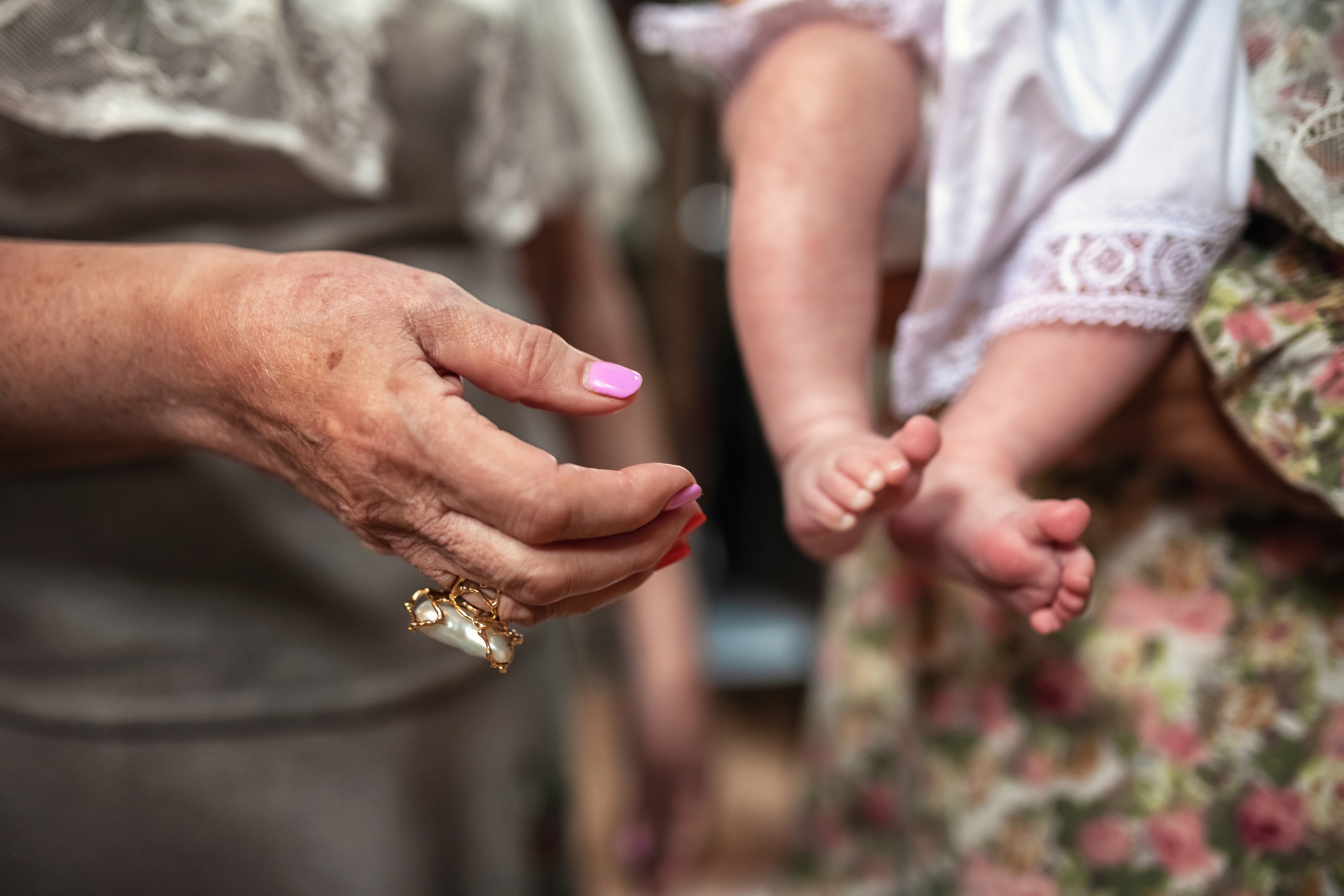 Крещение в храме Успения Пресвятой Богородицы в селе Успенское 08.08.2021. Фотограф крещения и венчания Антонова Надежда г. Москва
