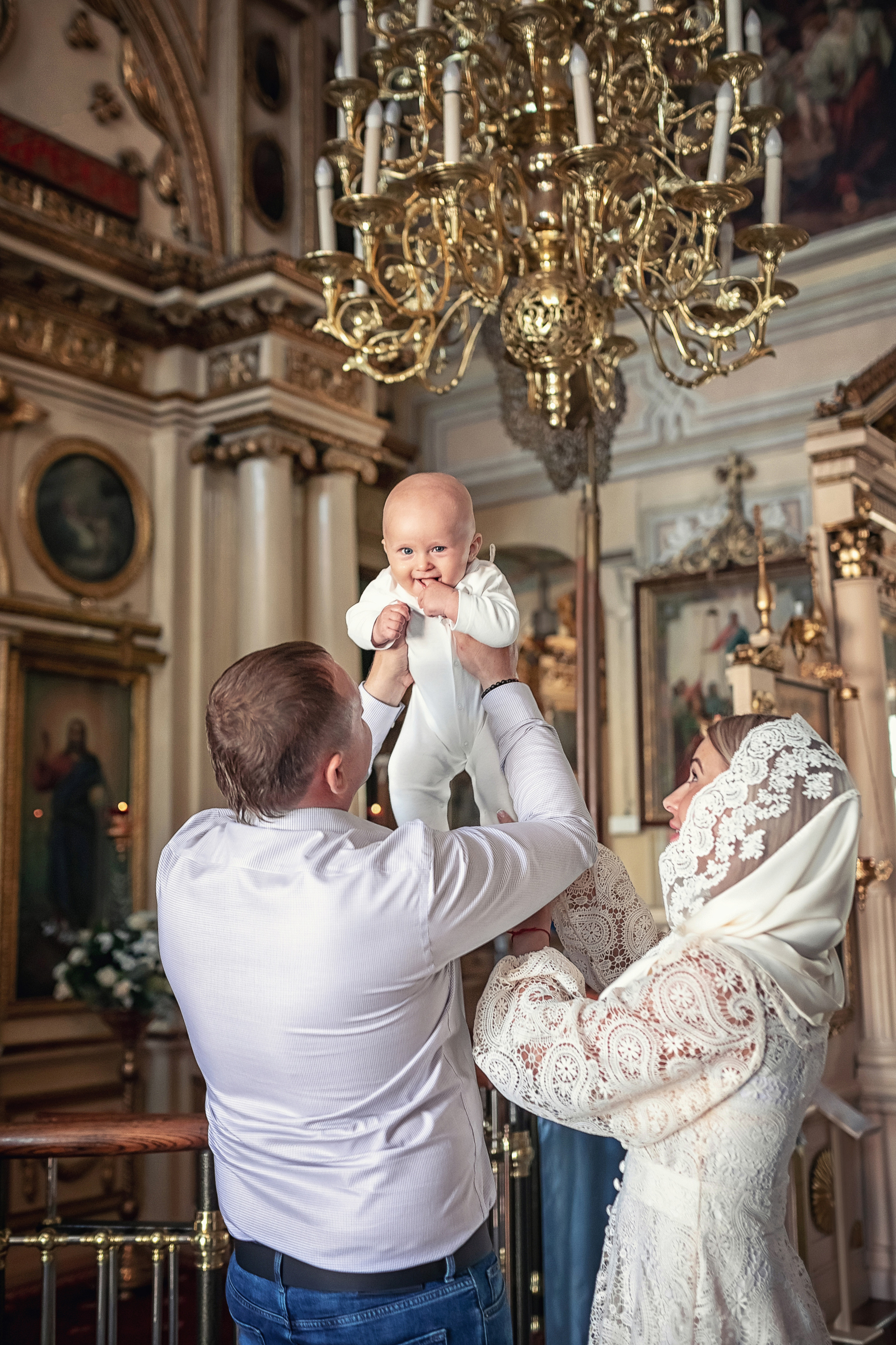 Крещение в храме Косьмы и Дамиана в Болшево 28.08.2021. Фотограф крещения и венчания Антонова Надежда г. Москва
