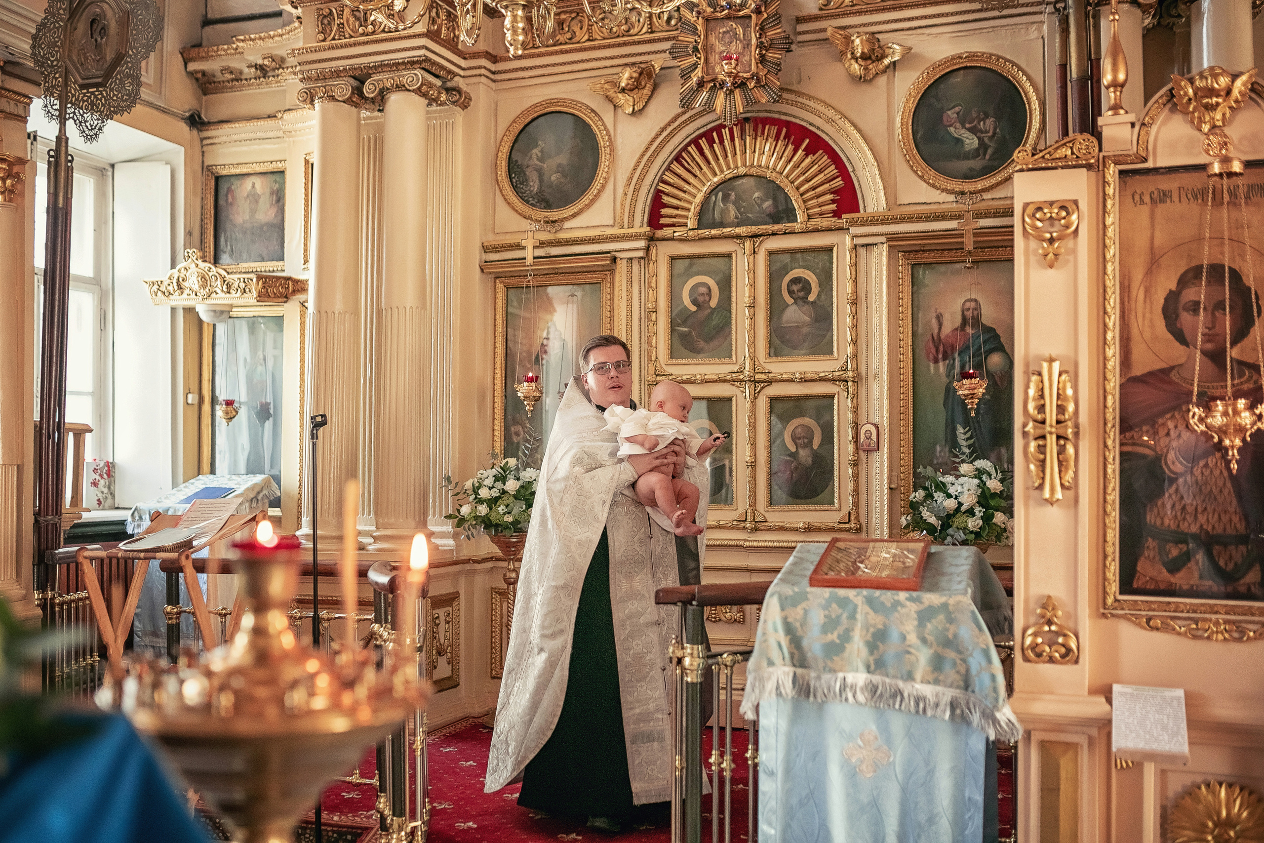 Крещение в храме Косьмы и Дамиана в Болшево 28.08.2021. Фотограф крещения и венчания Антонова Надежда г. Москва