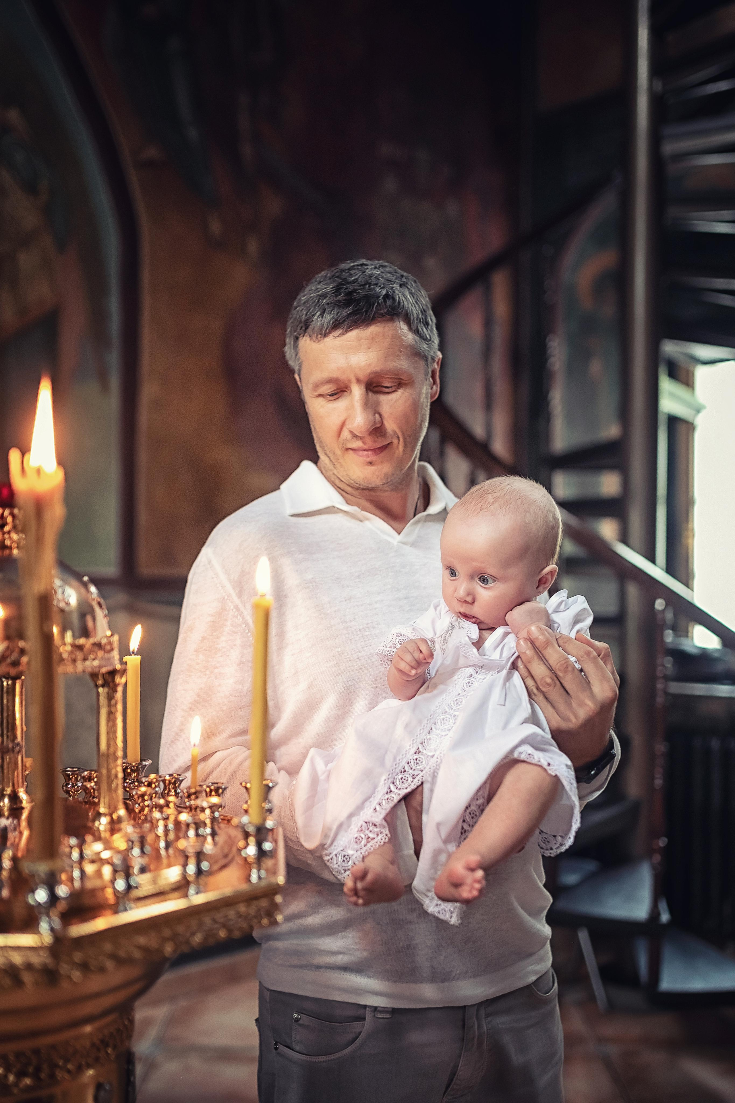 Крещение в храме Успения Пресвятой Богородицы в селе Успенское 08.08.2021. Фотограф крещения и венчания Антонова Надежда г. Москва