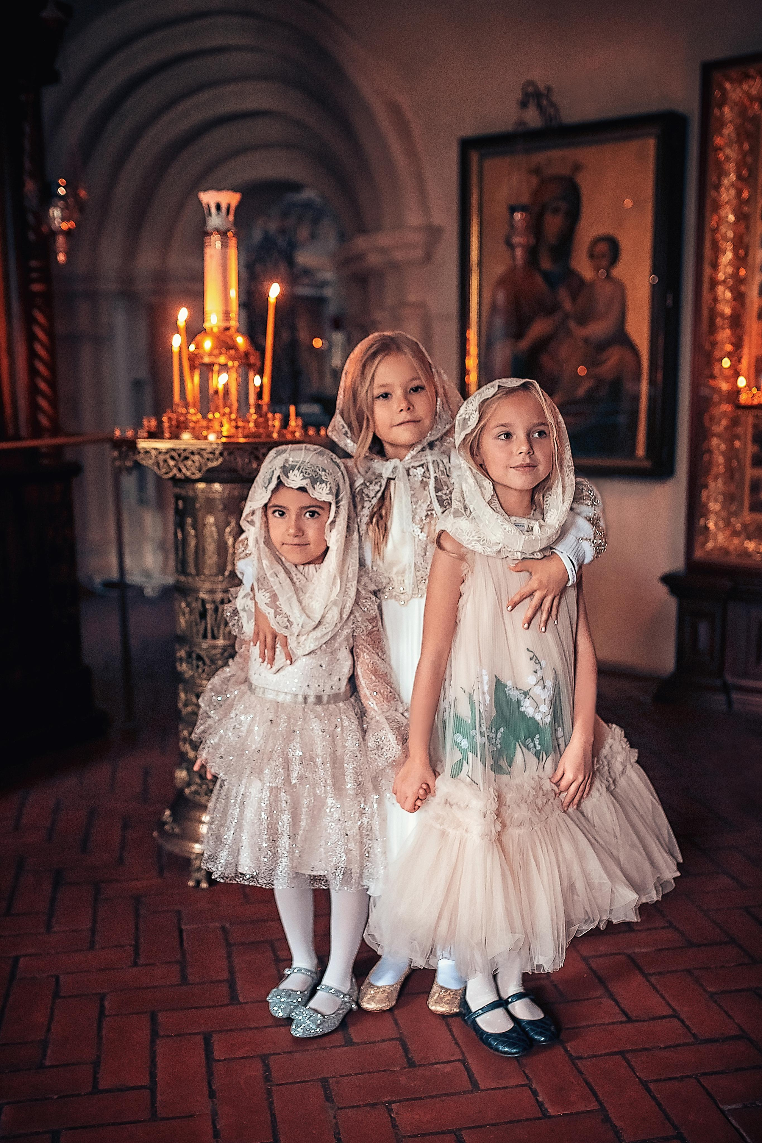 Крещение в храме Троицы Живоначальной в Троицком-Голенищеве 18.09.2022. Фотограф крещения и венчания Антонова Надежда г. Москва