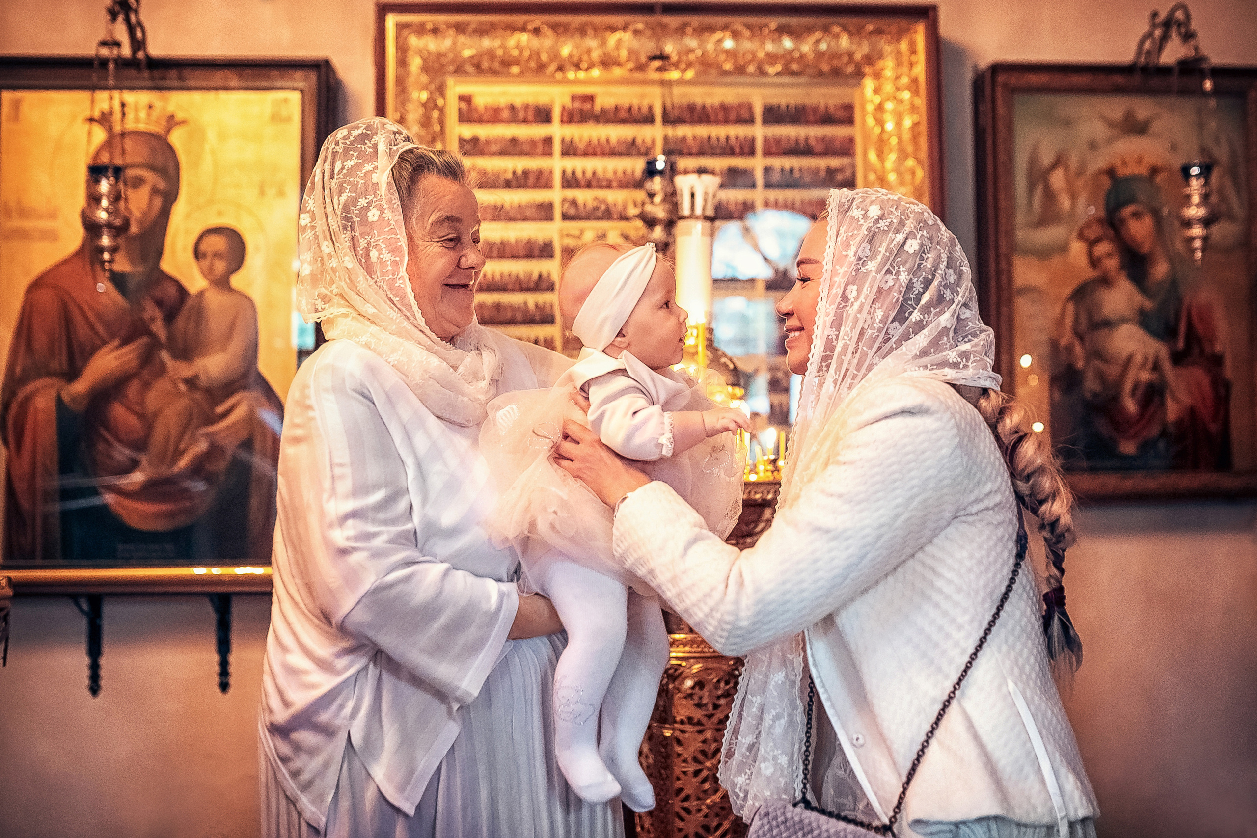 Крещение в храме Троицы Живоначальной в Троицком-Голенищеве 18.09.2022. Фотограф крещения и венчания Антонова Надежда г. Москва