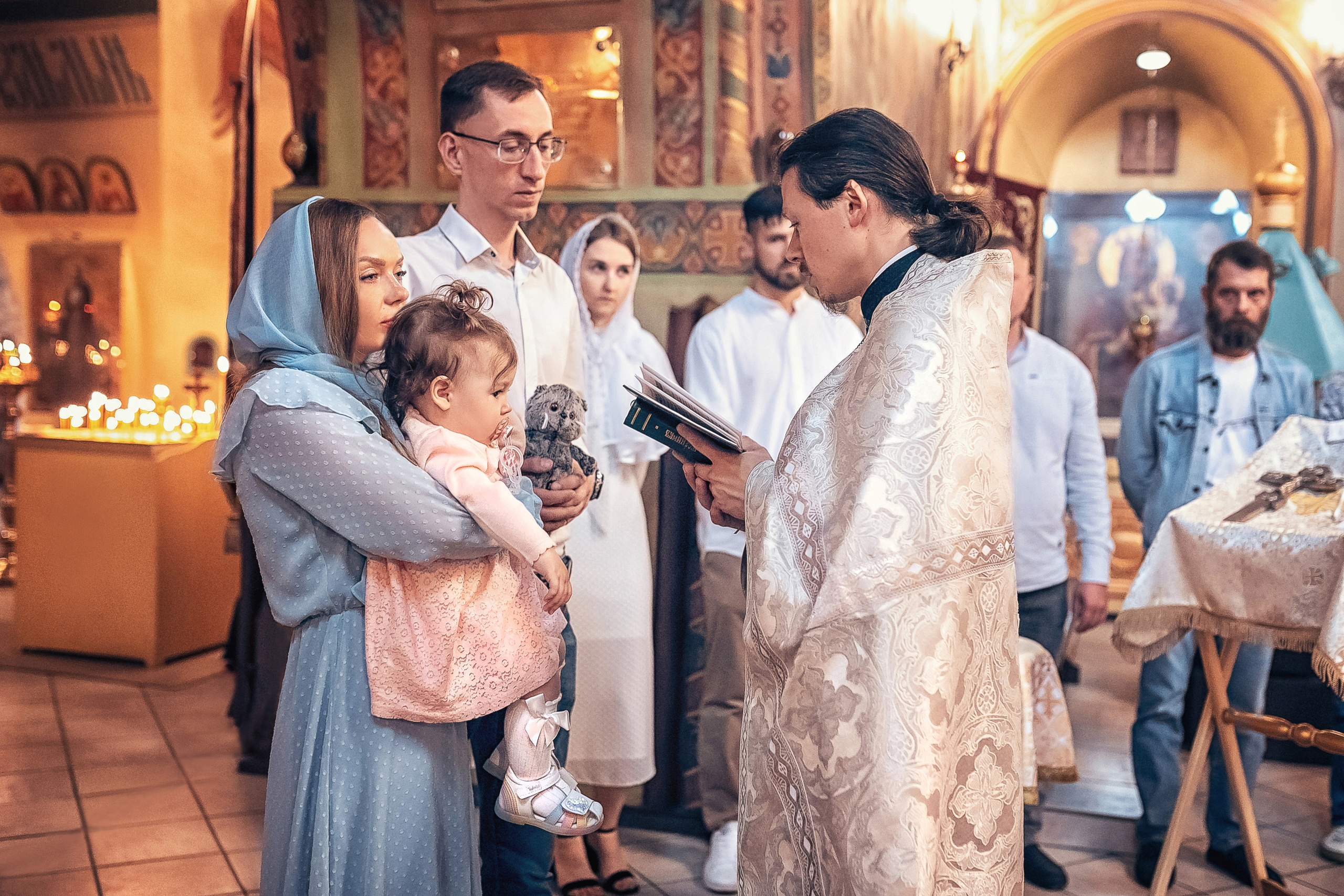 Крещение в храме Григория Неокесарийского на Большой Полянке 18.06.2022. Фотограф крещения и венчания Антонова Надежда г. Москва