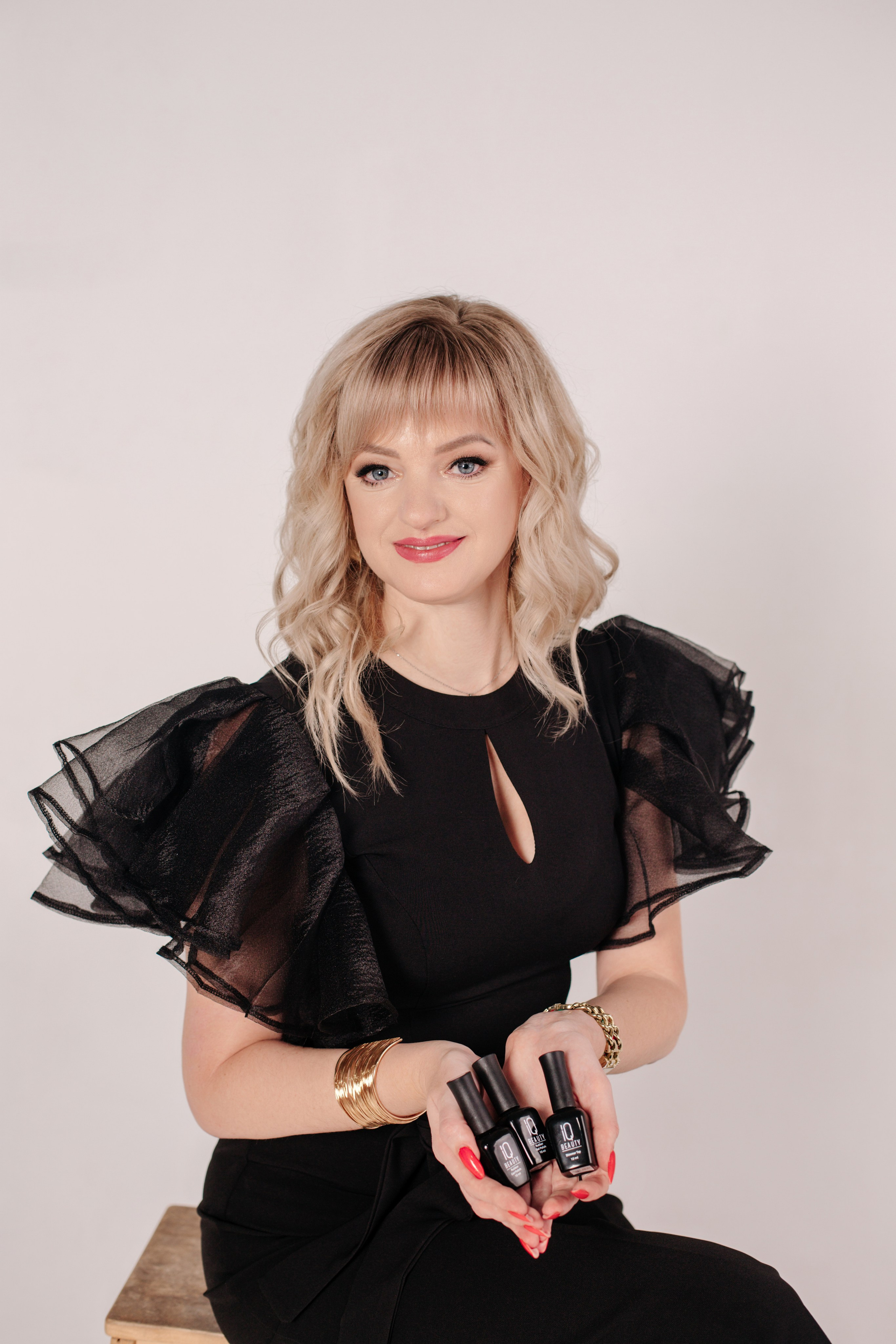 Алла (контент-съёмка для мастера по маникюру-2). Семейный и свадебный фотограф в Воронеже Майя Добровольская