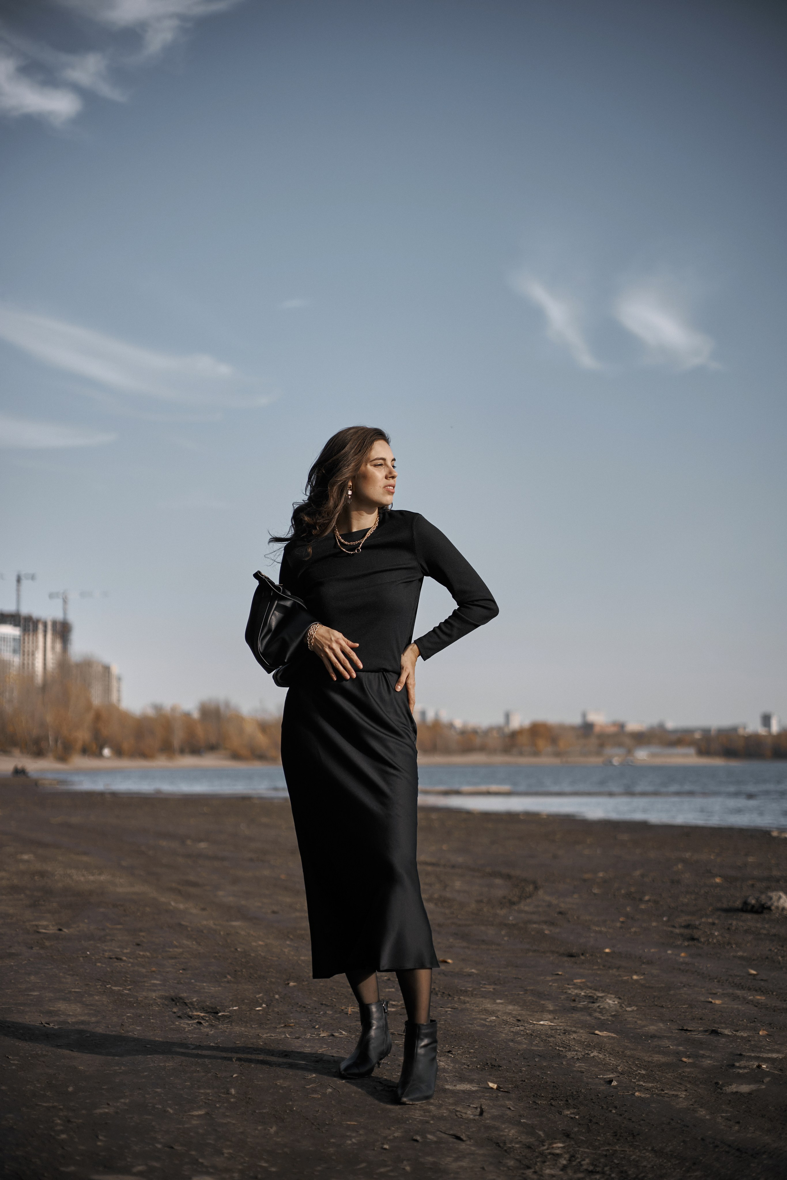 Для бренда женской одежды CLARE CLOTHES. Фотограф в Новосибирске Эльвира Тигина