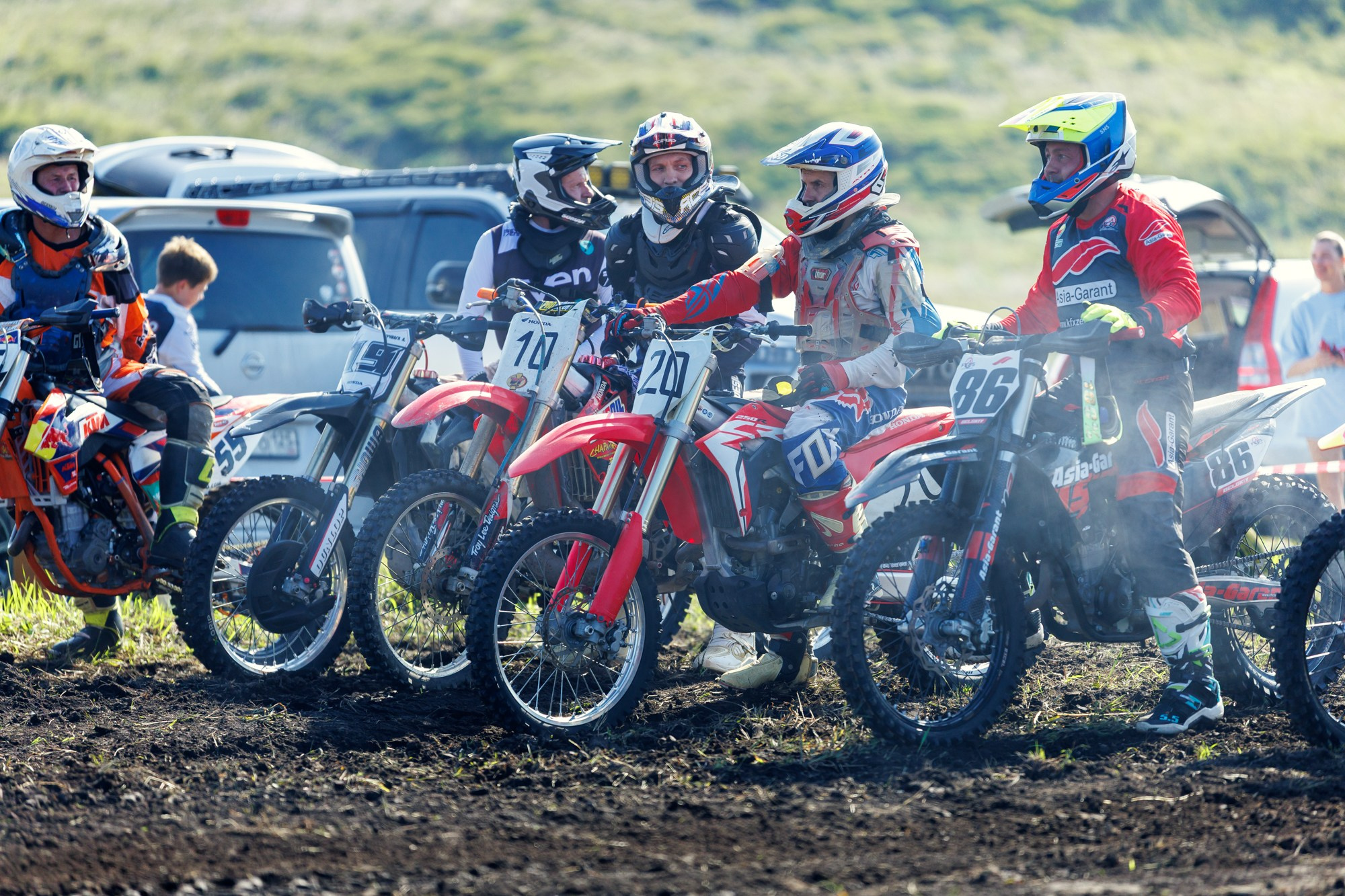 Мотокросс 2025. Андрей Кровлин — фотограф в Славянке