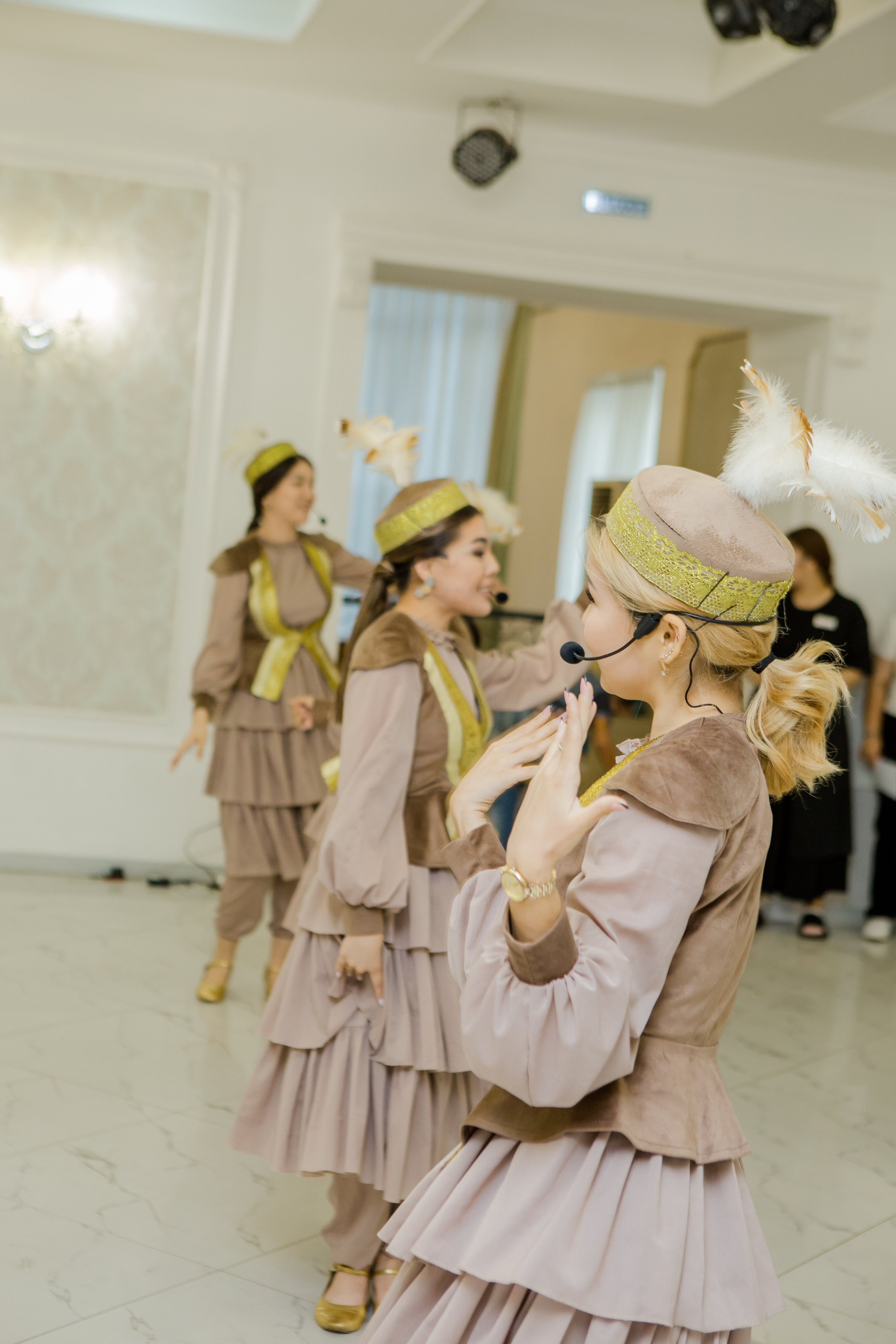 QYZ UZATU ZHADYRA. Свадебный и репортажный фотограф в Астане T.Yertay «Nomad media»