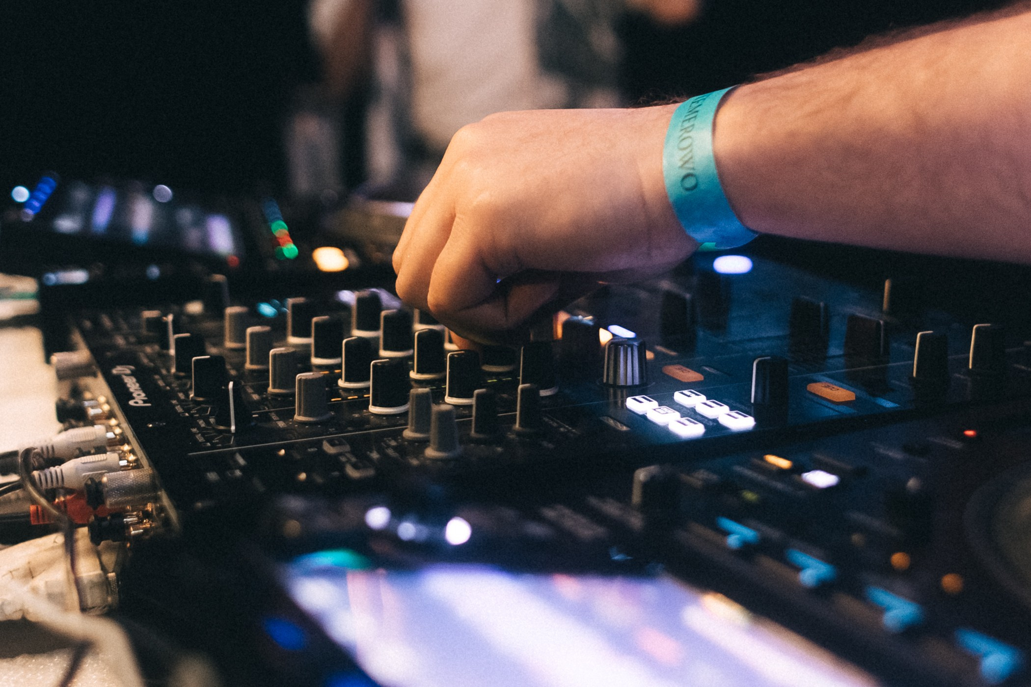 Выпускной школы диджеинга «Атмосфера». Фотограф Кемерово | Сергей