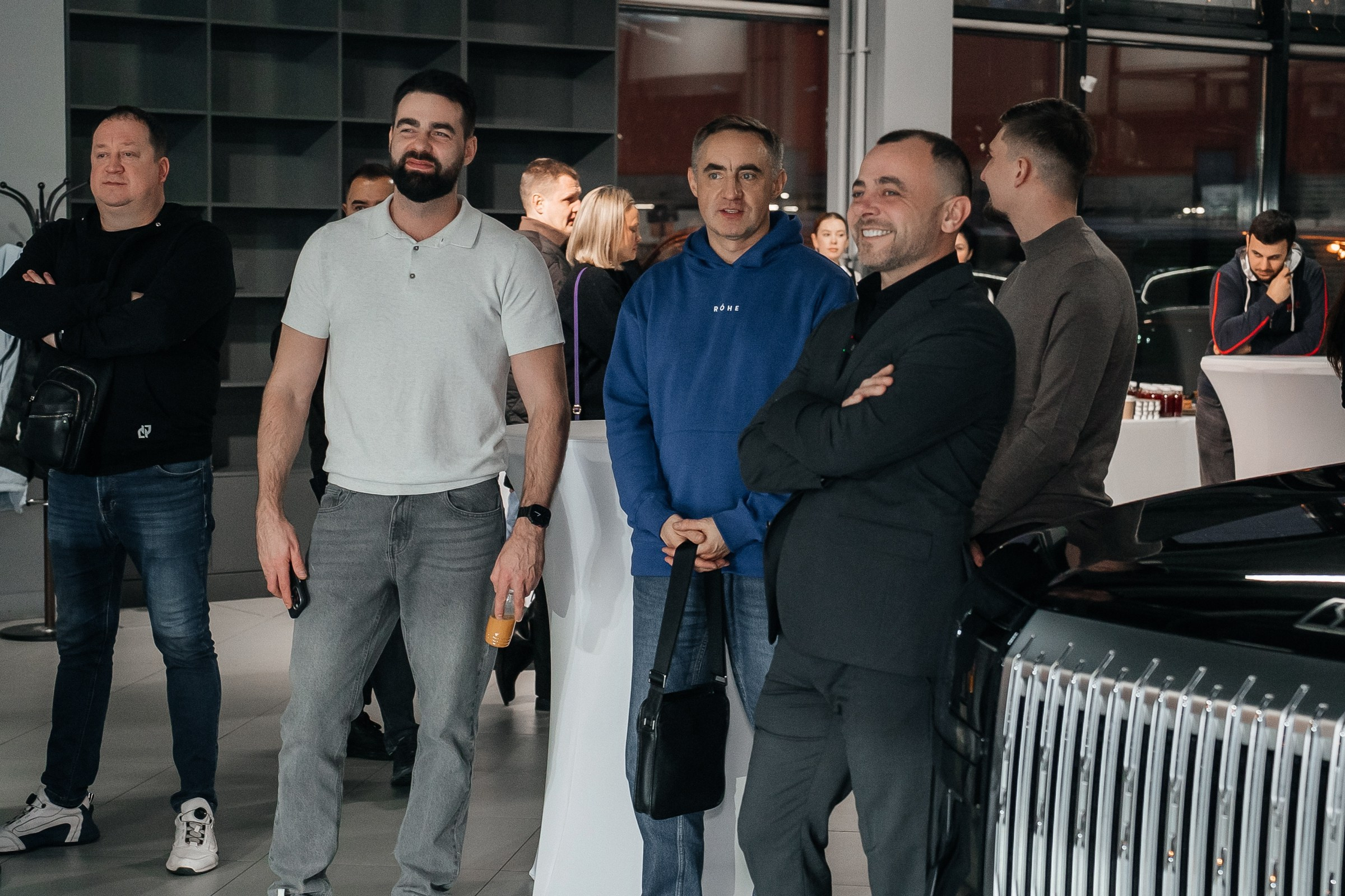 ПРЕЗЕНТАЦИЯ АВТО В FAKER AUTO GROUP. Семейный и репортажный фотограф в Москве Оксана Шилова