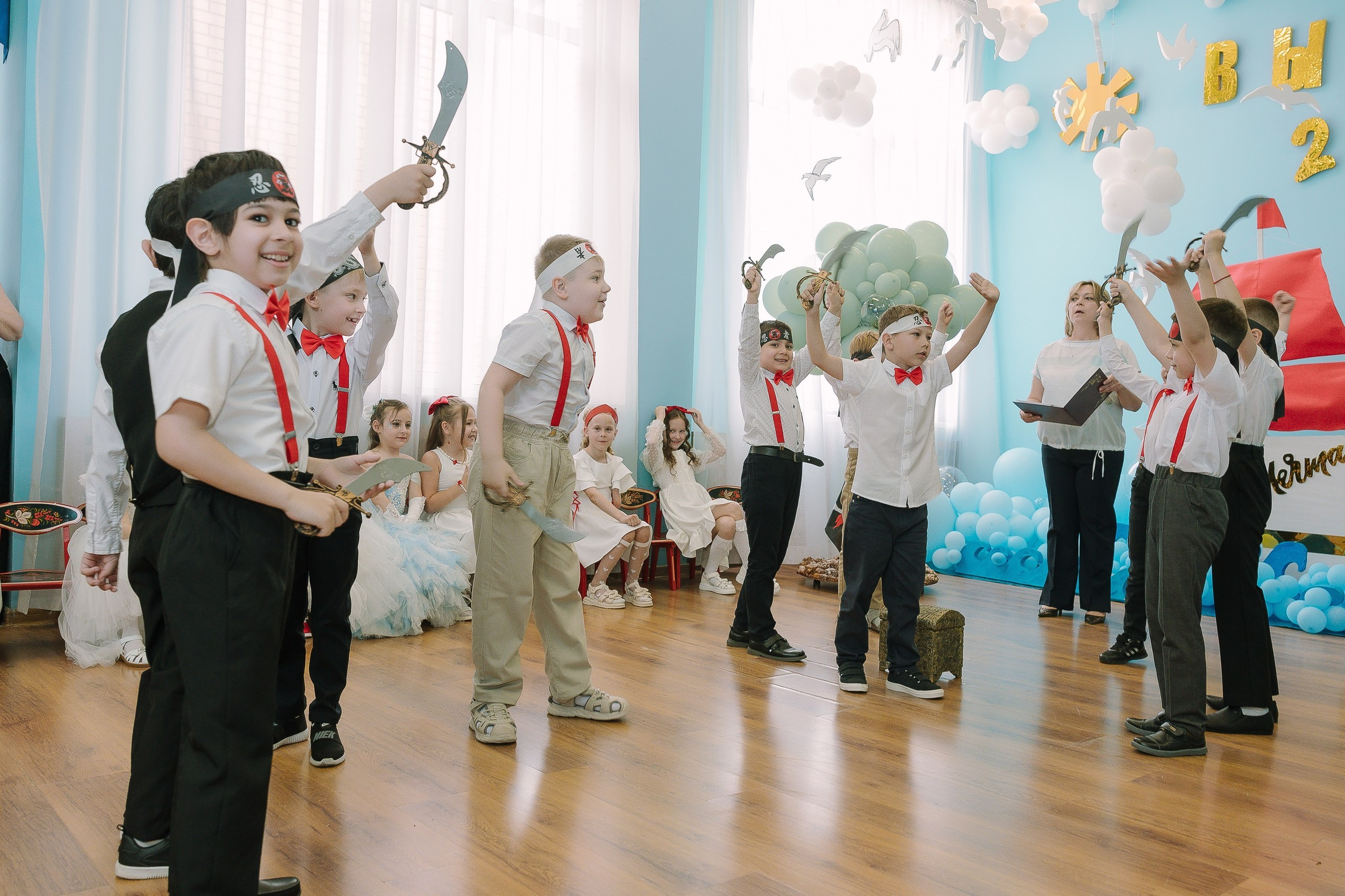 Выпускной 10 ДС. Выпускные альбомы Натальи Бутко: Новороссийск, Анапа, Геленджик