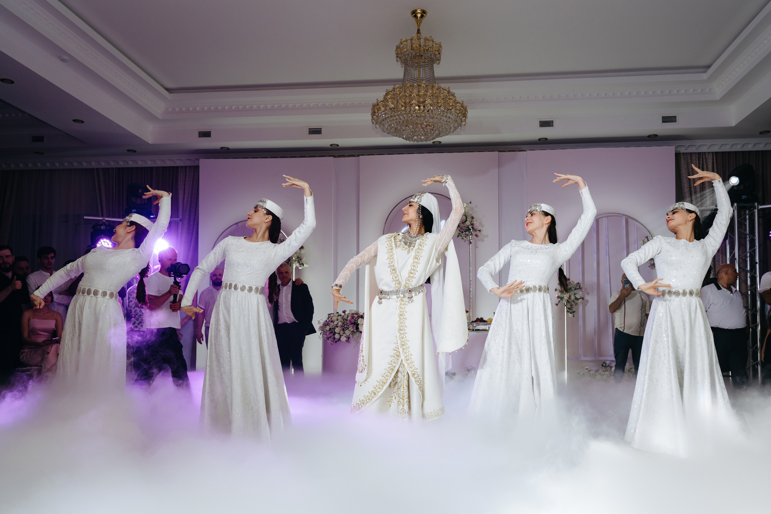 Артем и Лусине. Свадебный фотограф Красноярск Вязьминова Мария