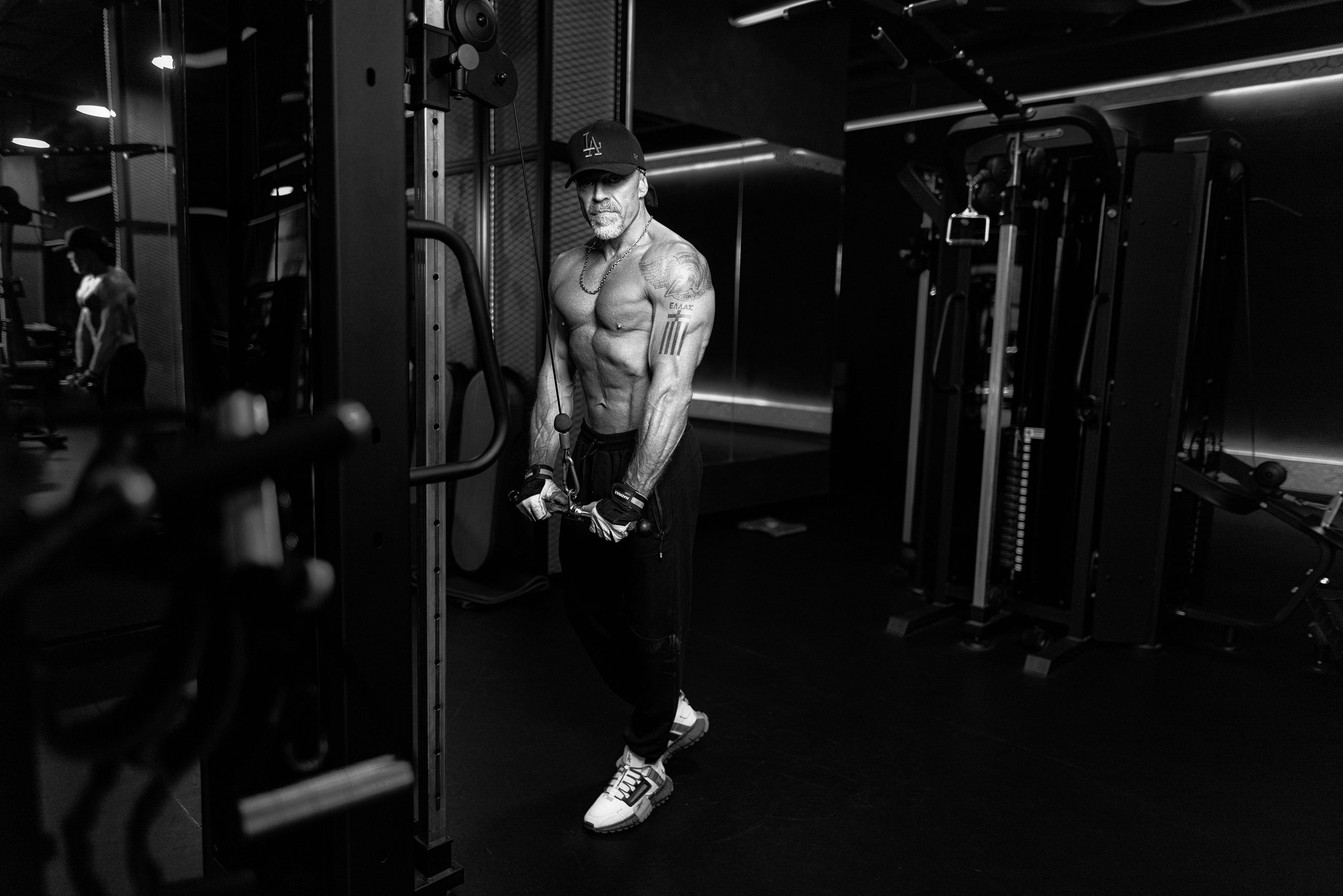 Съемка с Александром в тренажерном зале для контента. Дмитрий Шульгин, портретный фотограф в Воронеже
