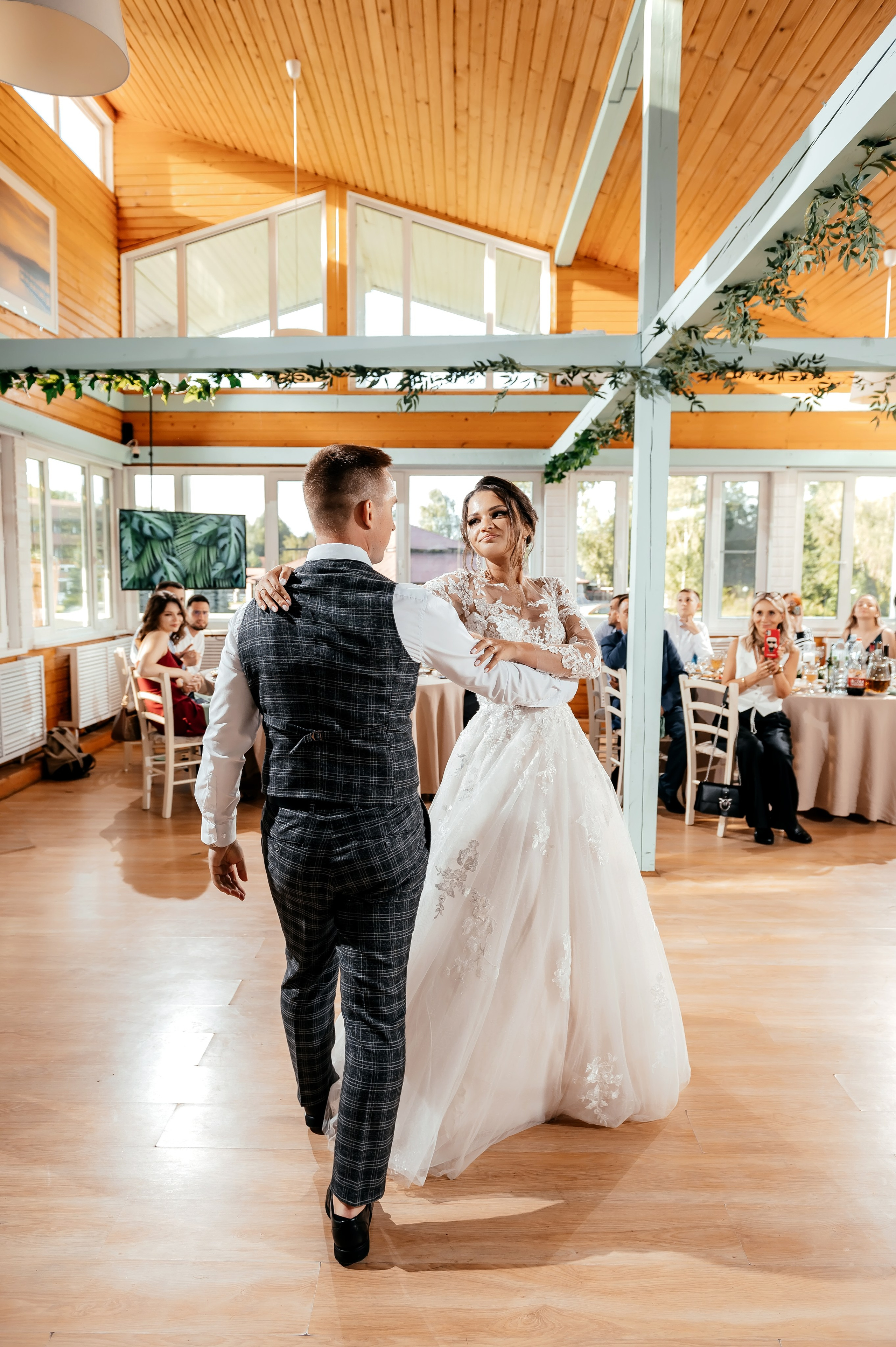 Медвежьи озера и любовь. Свадебная фотоистория. Свадебный и семейный фотограф Виктория Носачёва. Щелково, Москва и МО