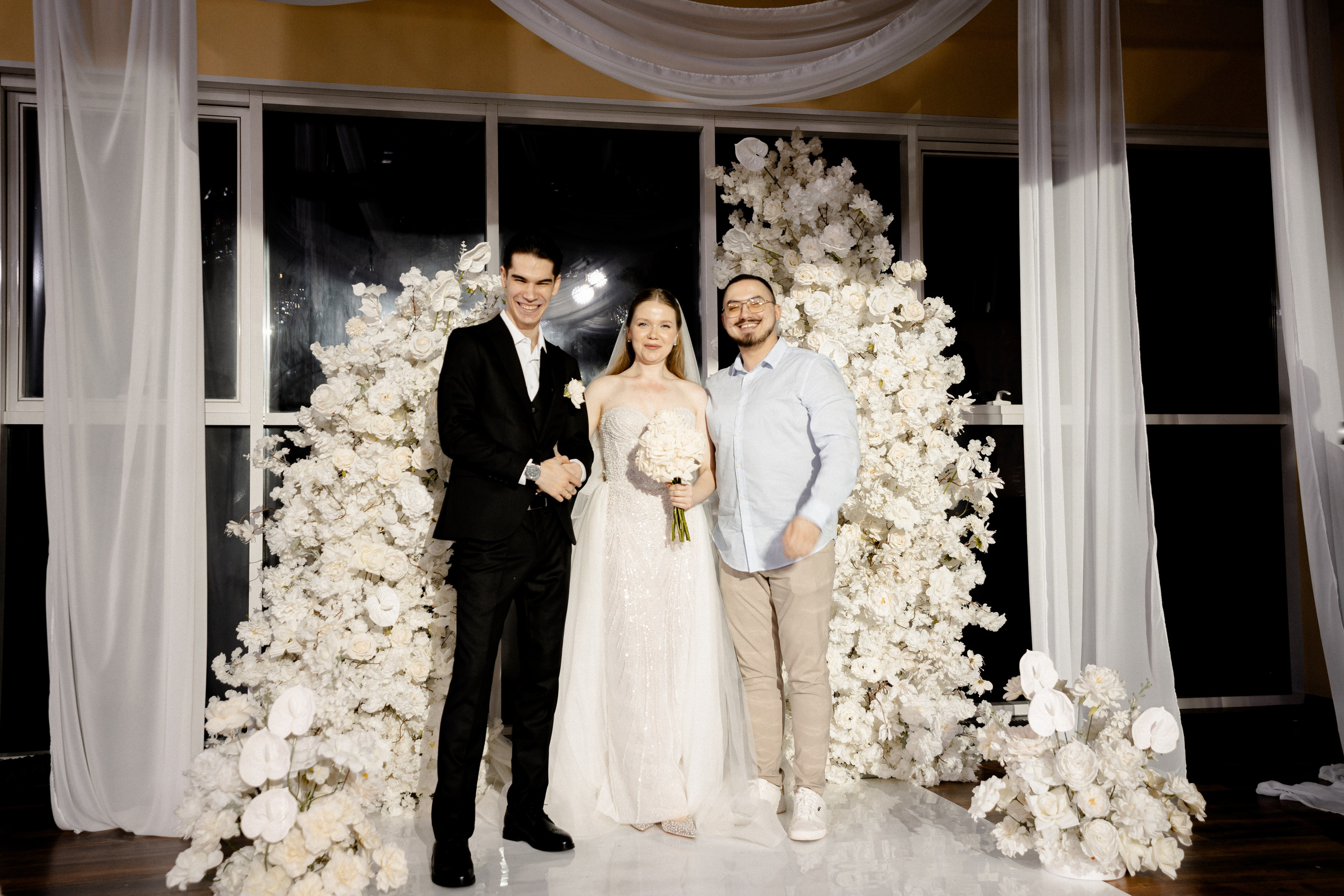 СВАДЕБНАЯ СЬЕМКА СБОРОВ В ОТЕЛЕ И ВЫЕЗД НА ЦЕРЕМОНИЮ (СНЯТО В СИБИРЕ В НИЖНЕВАРТОВСКЕ). Профессиональный фотограф, Санкт-Петербург — Виктория Богомолова