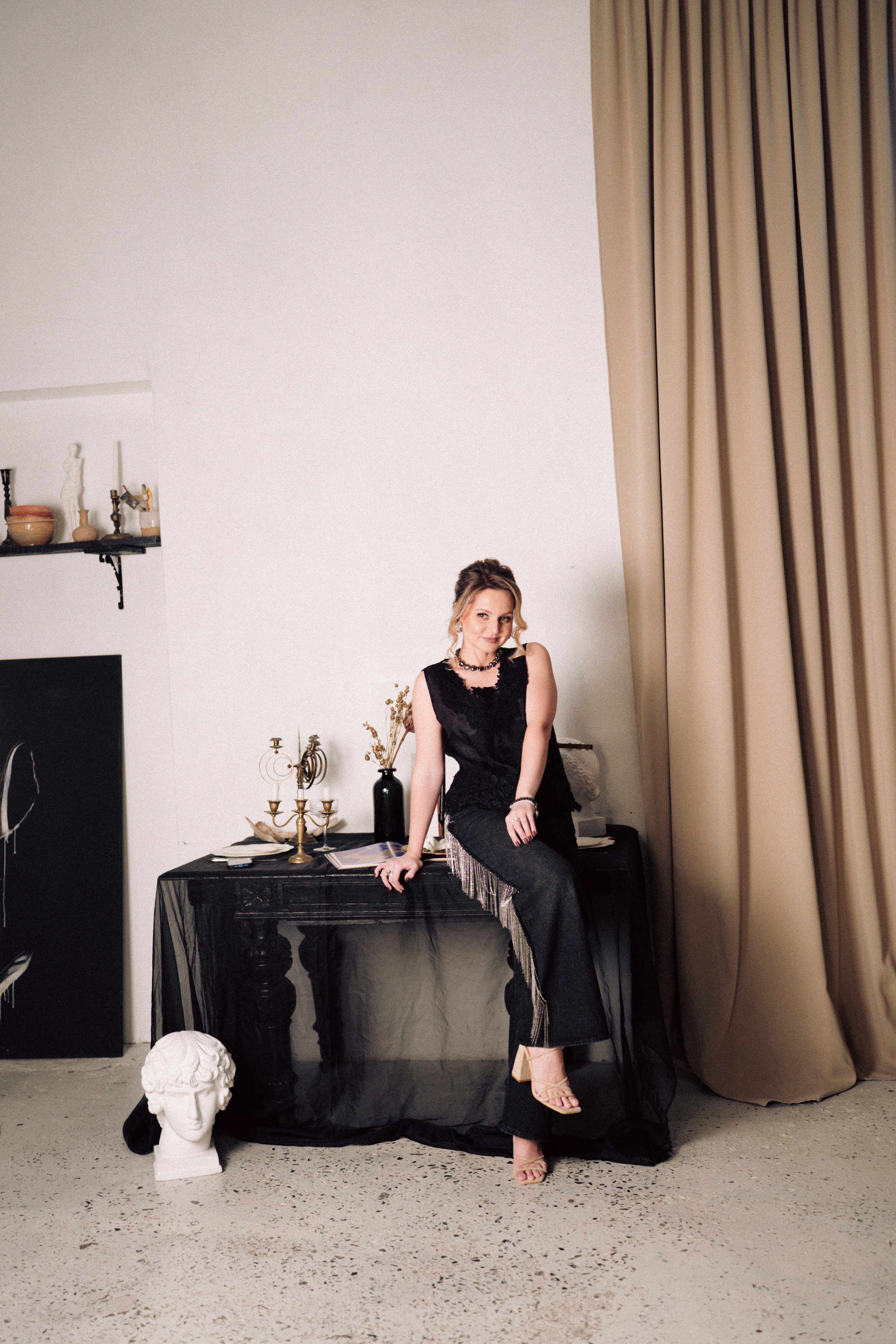 НОВОГОДНЯЯ ФОТОСЕСИИЯ В СТУДИИ ДЛЯ ДЕВУШКИ И ПРОГУЛКА ПО ЧЕРНЫШЕВСКОЙ. Профессиональный фотограф, Санкт-Петербург — Виктория Богомолова