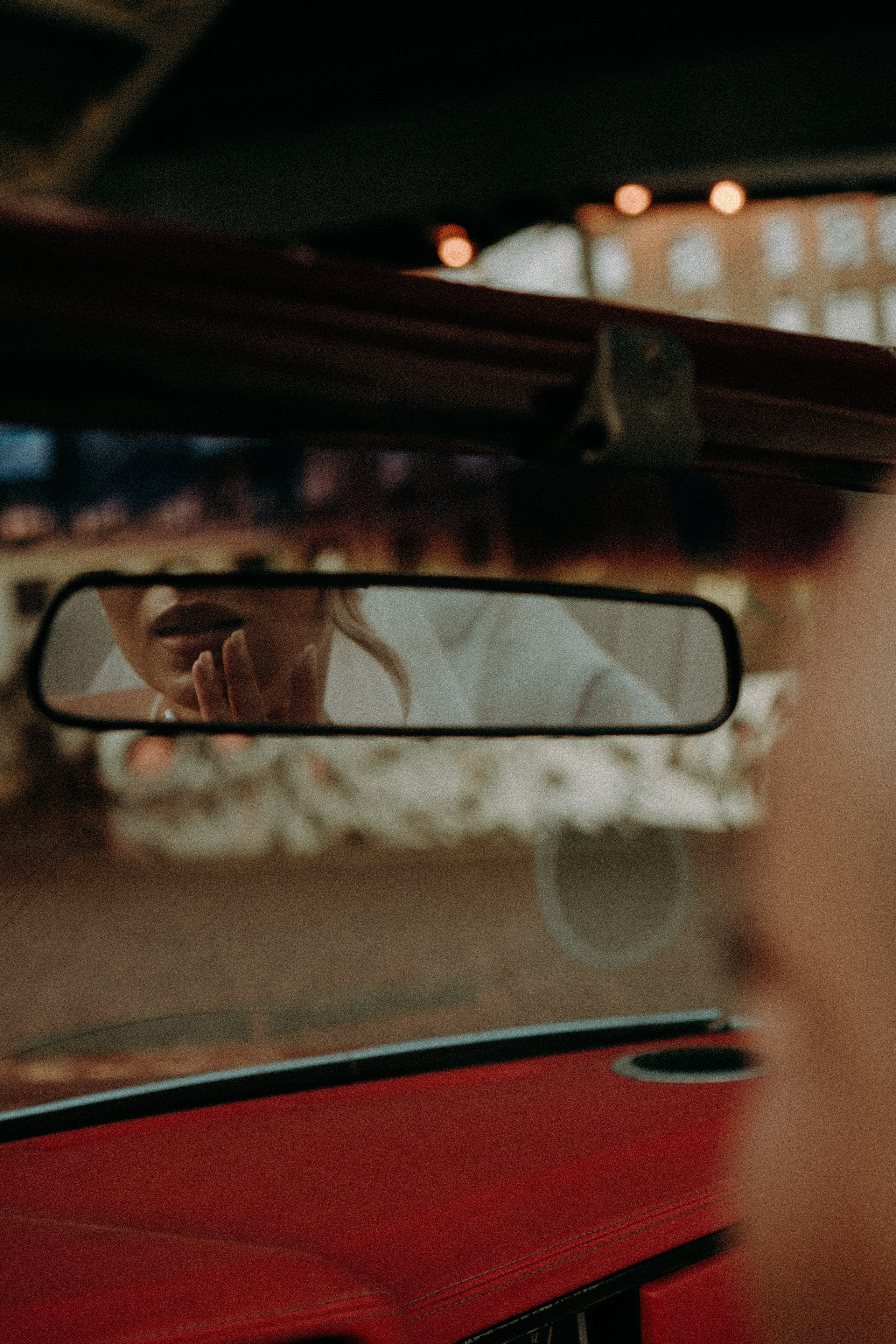 СВАДЕБНАЯ СЬЕМКА ВОЗЛЕ МСОТА БЕТАНКУРА НА КАБРИОЛЕТЕ. Профессиональный фотограф, Санкт-Петербург — Виктория Богомолова