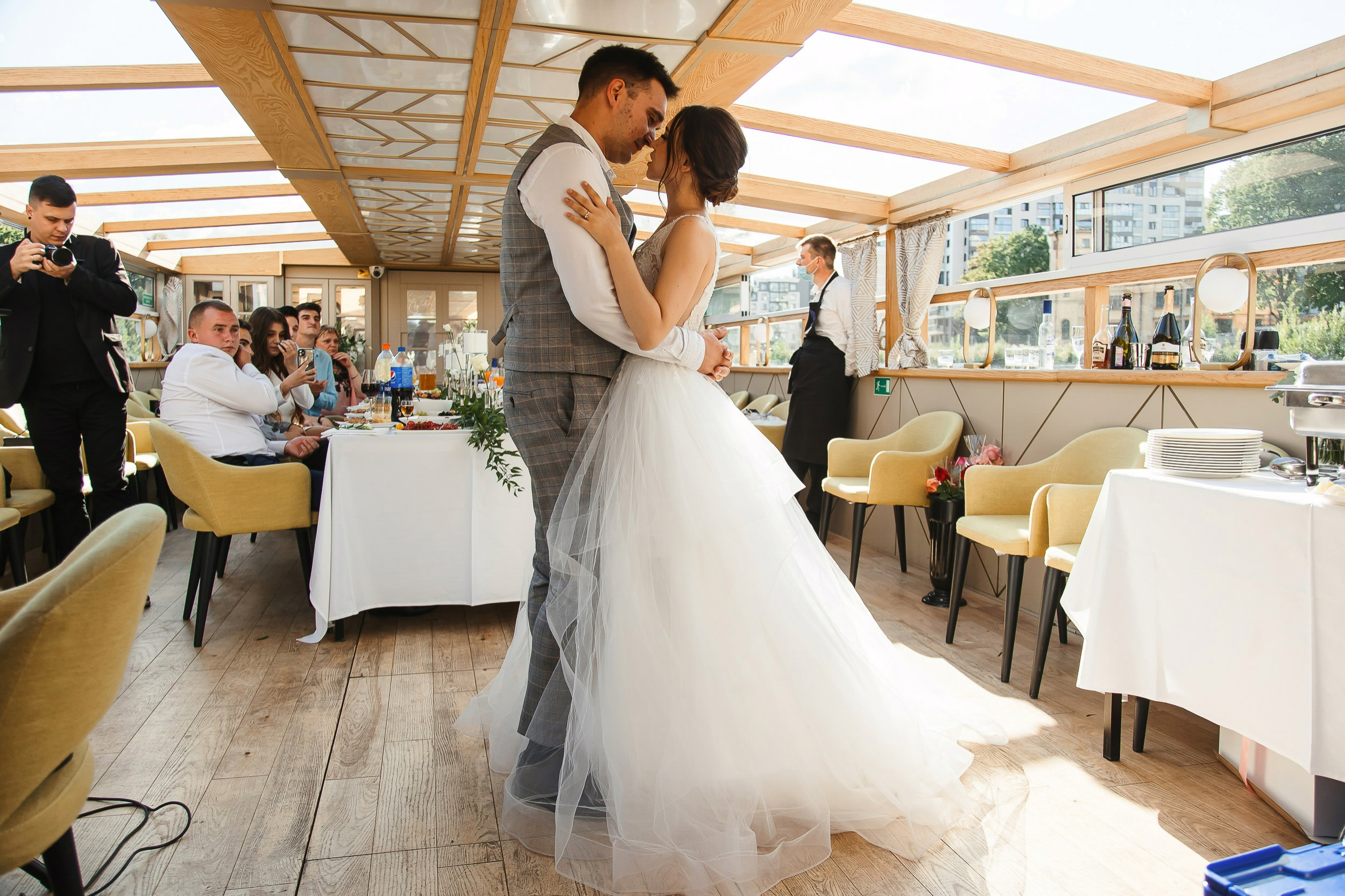 Свадьба Кости и Карины — настоящая романтика Петербурга