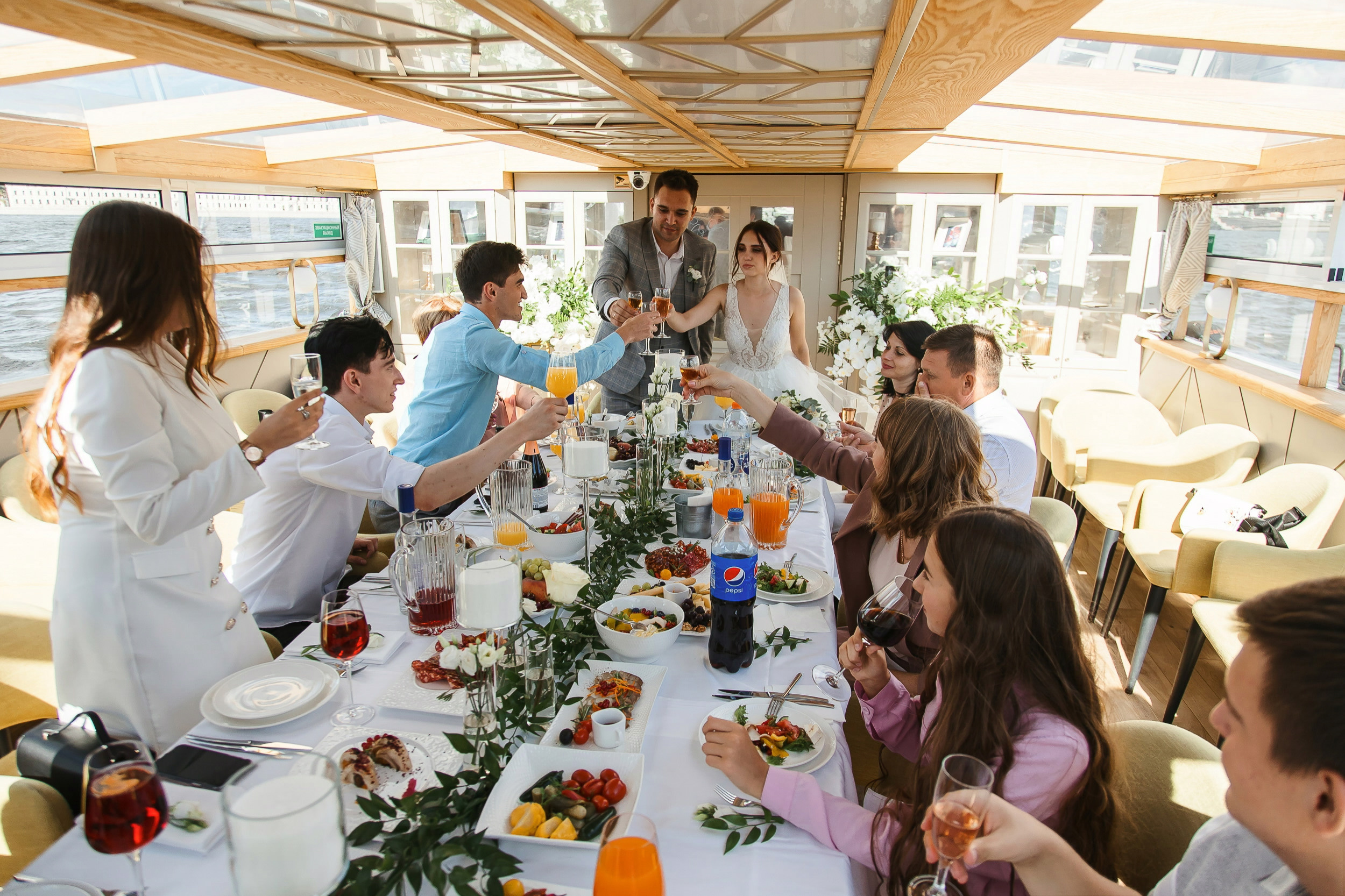 Свадьба Кости и Карины — настоящая романтика Петербурга