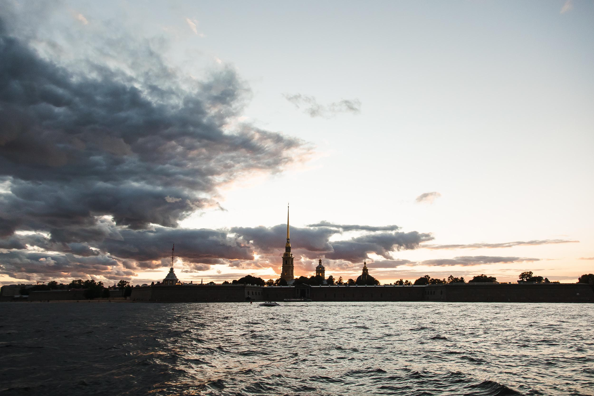 Свадьба Кости и Карины — настоящая романтика Петербурга