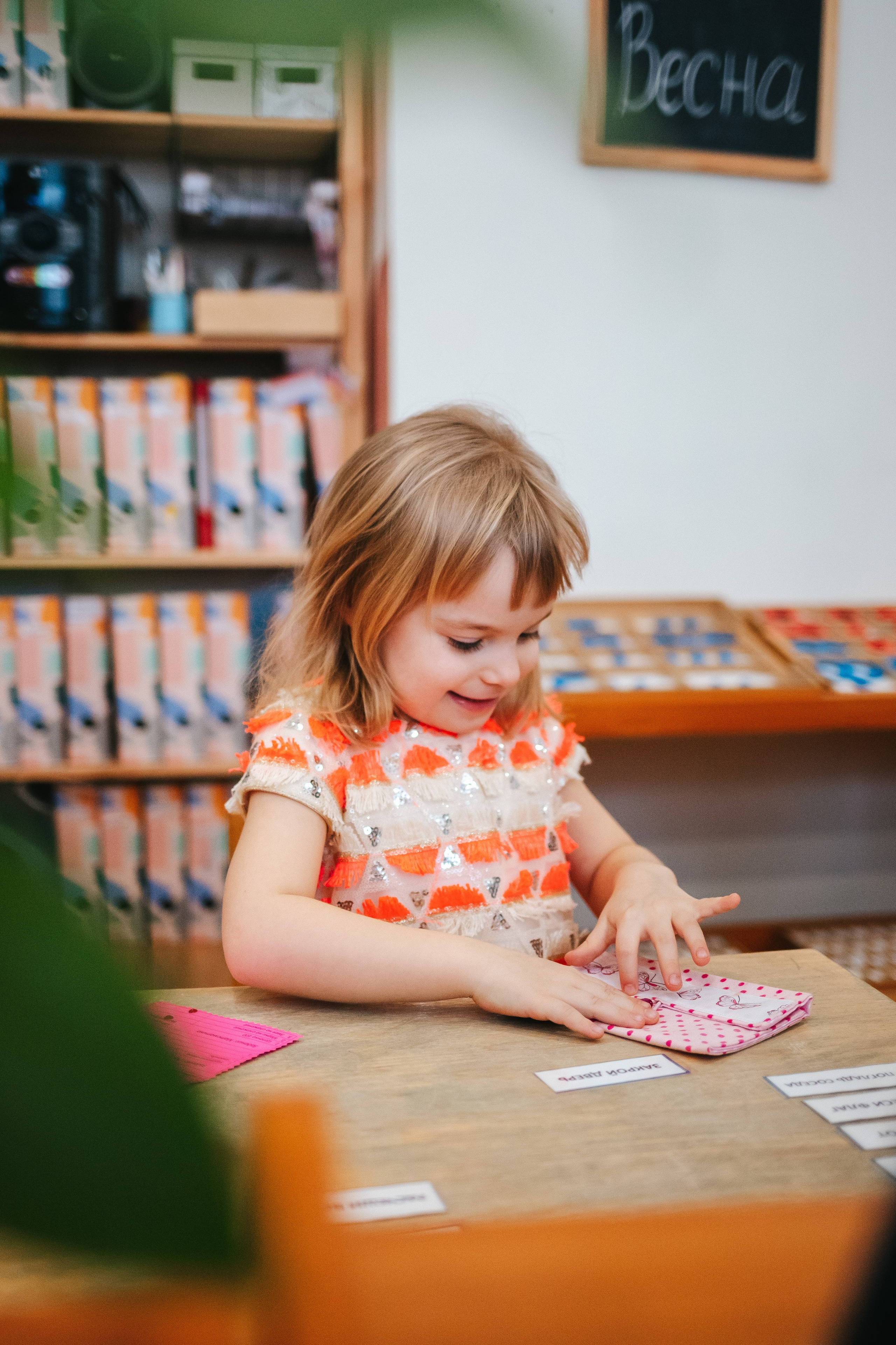 8 марта в Монтессори-саду. Семейный lifestyle фотограф в Санкт-Петербурге Людмила Пахомова