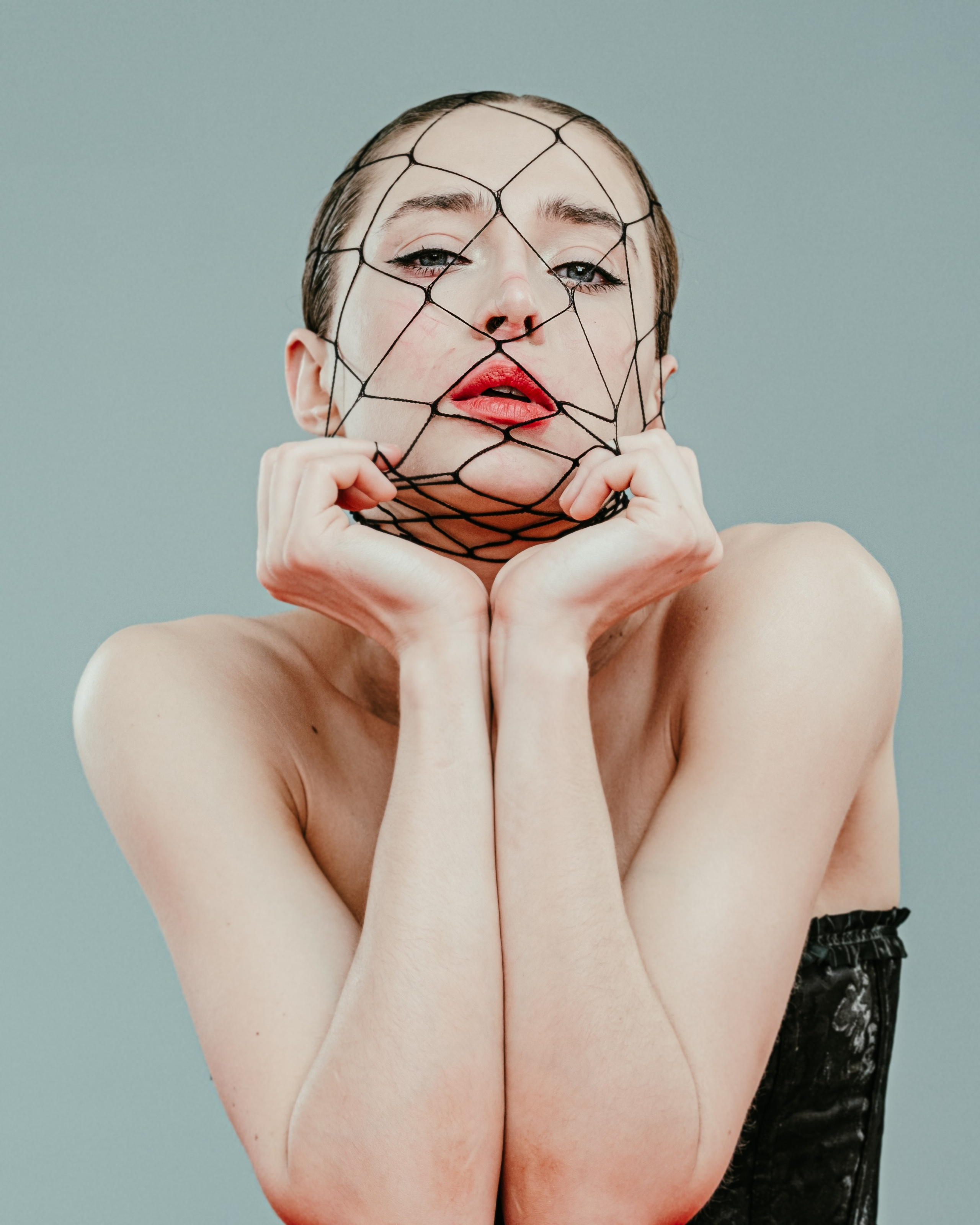 В сетке. Professional photoartist in St. Petersburg (wedding, reportage, portrait, model book, love story) Alexander Shvedov