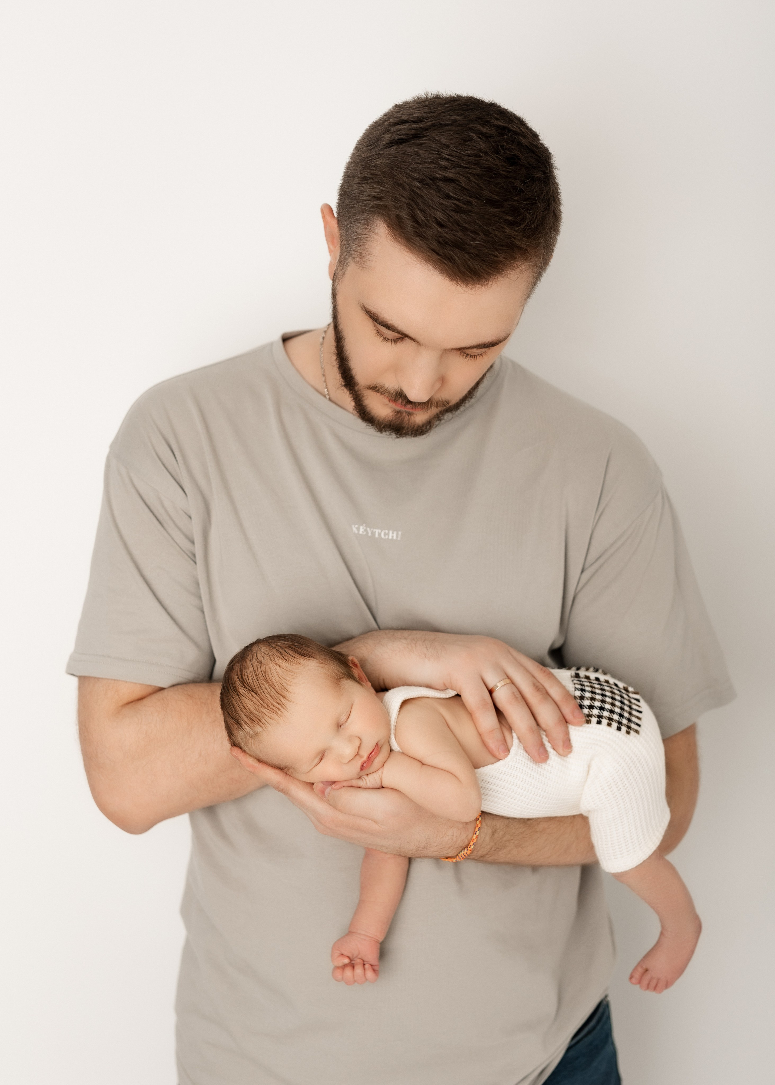 Фотосъёмка новорожденных. Фотограф Беременности и Новорождённых в Кемерово