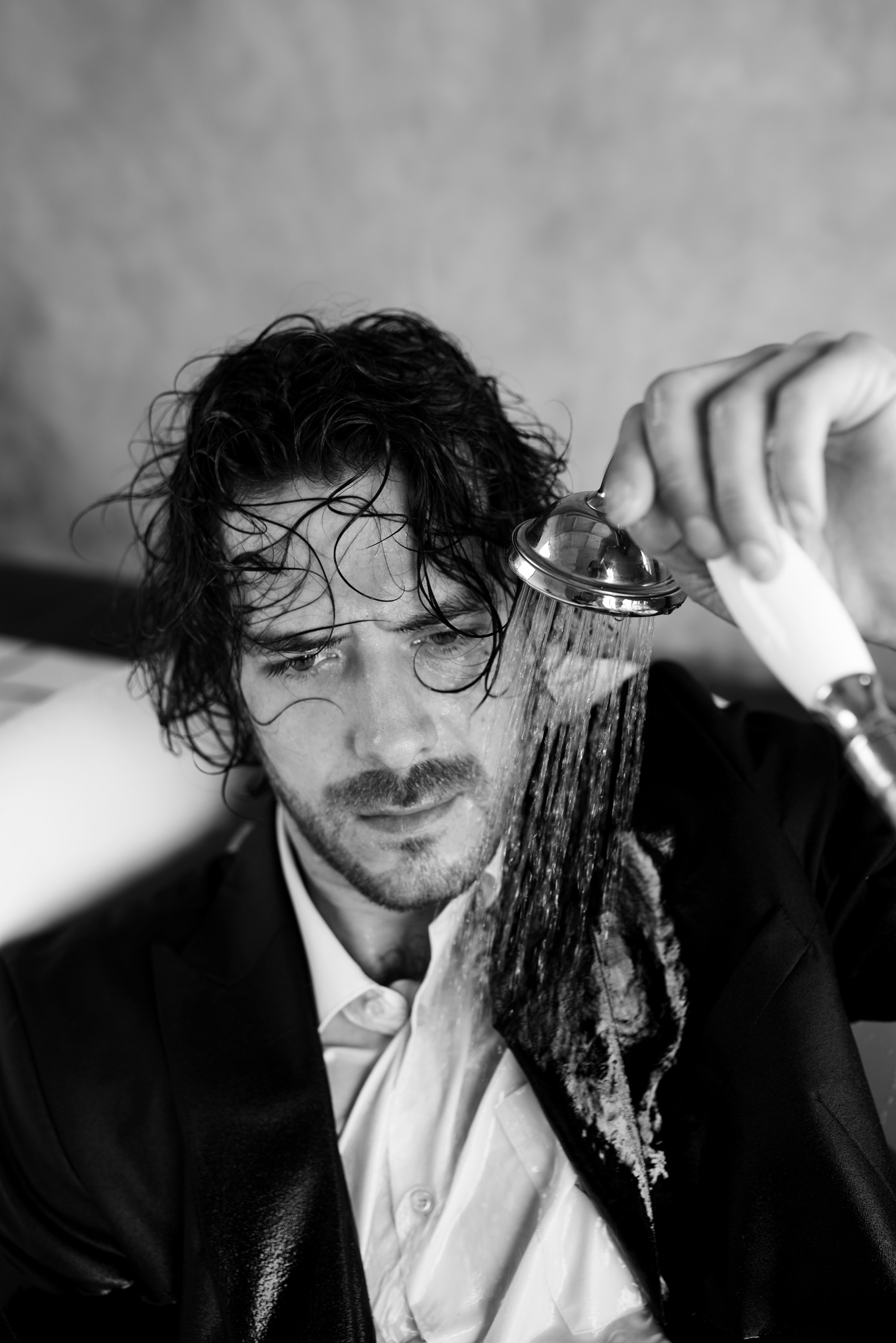 Женя в ванной. Я — Фотограф из Хабаровска