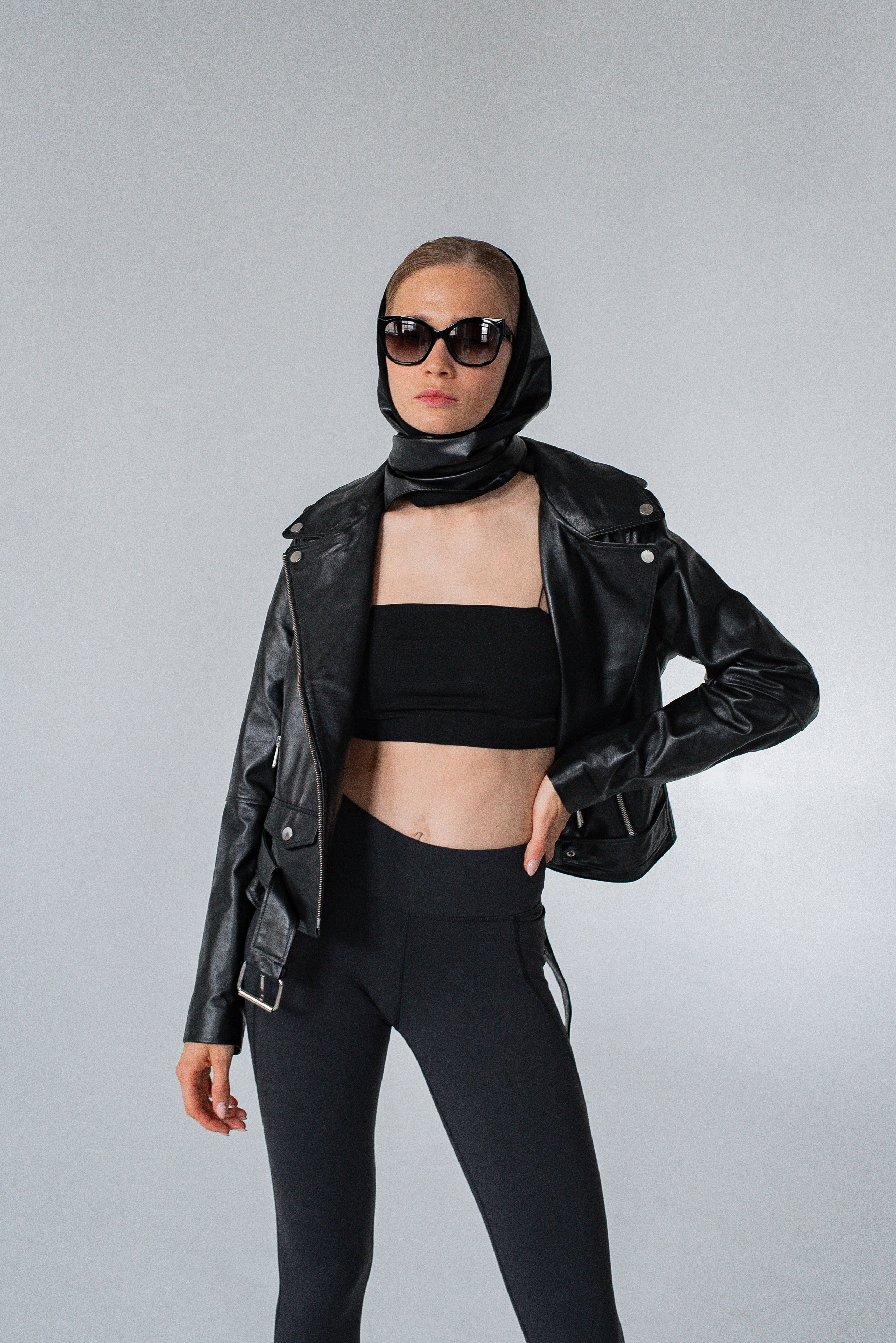 Куртки (фон). Контент фотограф в Москве Лихачева Ксения