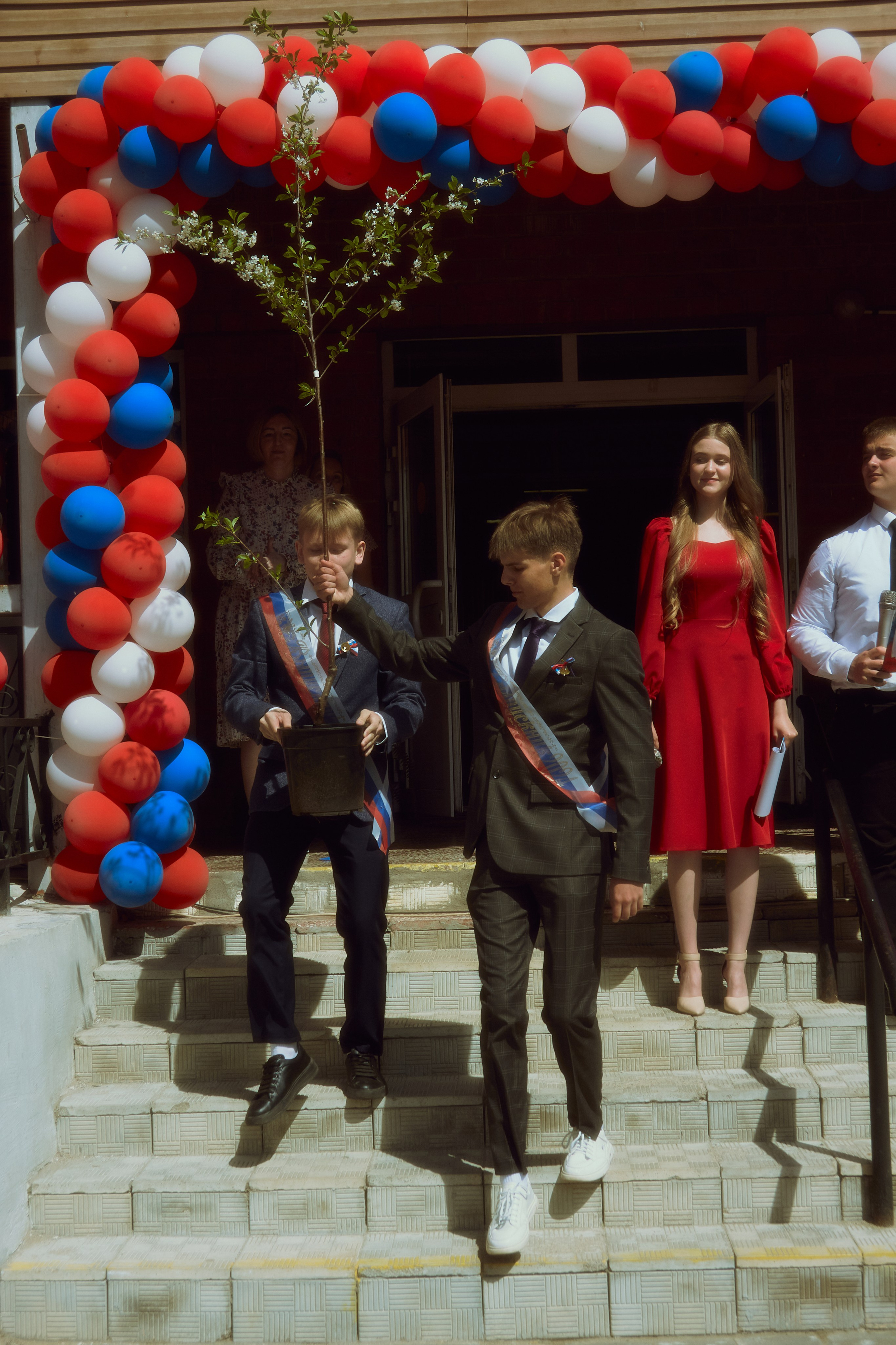 Последний звонок. Фотограф Елизавета Маслова. Москва. Art, Fashion