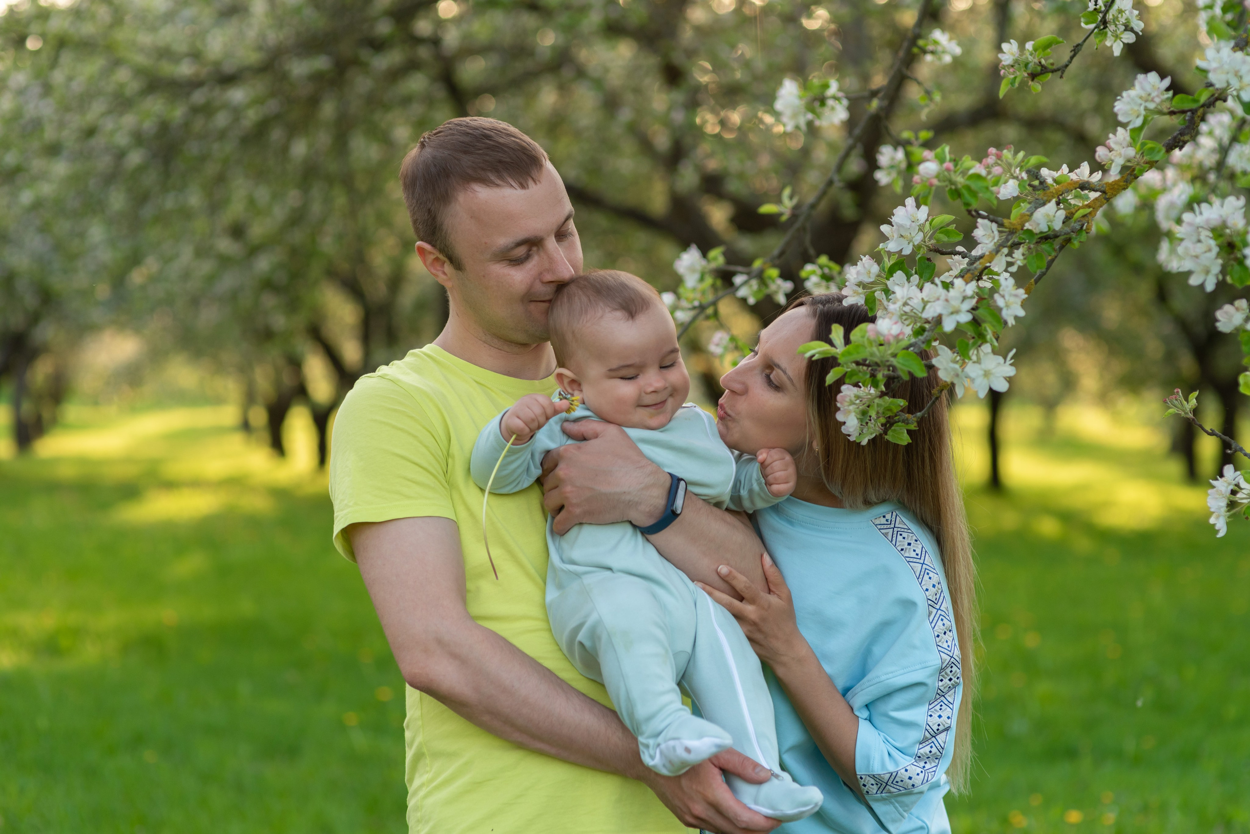 Семья в Лошицком парке. Фотограф Крещения и Венчания. Минск и другие города. Почтенная Наташа