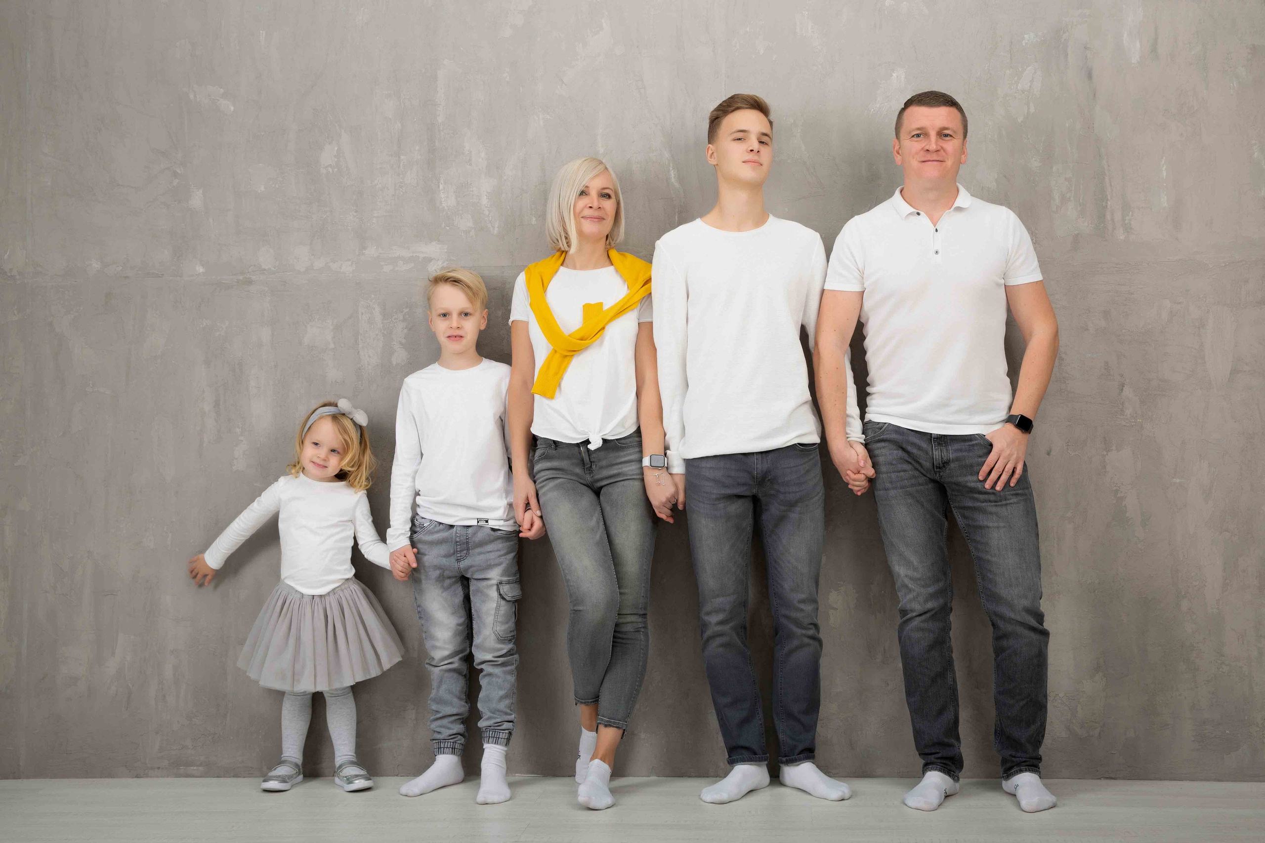 Семья Юлии. Семейная фотосессия. Фотостудия Алматы. Семейная и детская фотостудия Family studio.Фотограф Алматы