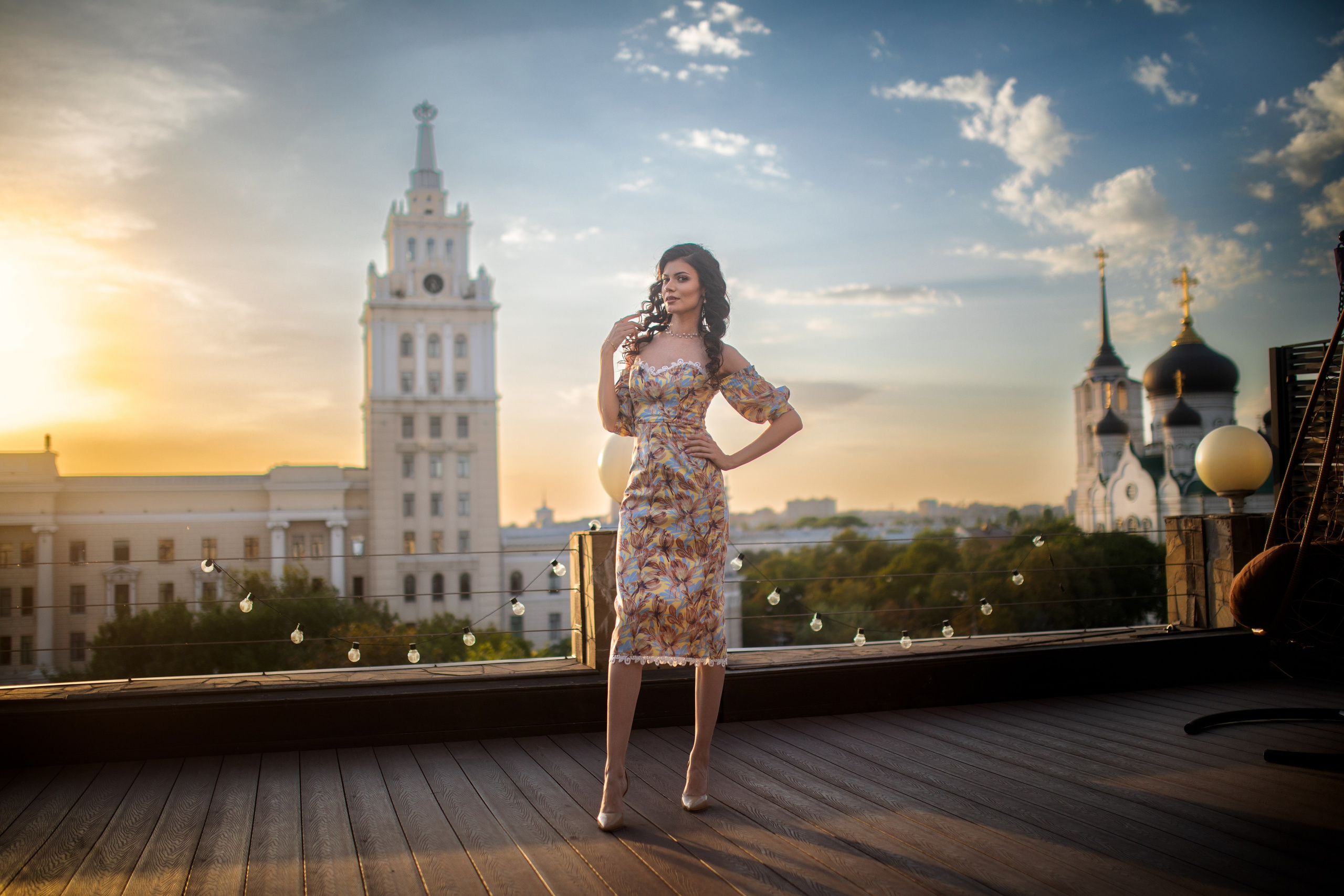 Фотосет с Эльвирой на крыше здания в формате для «себя»