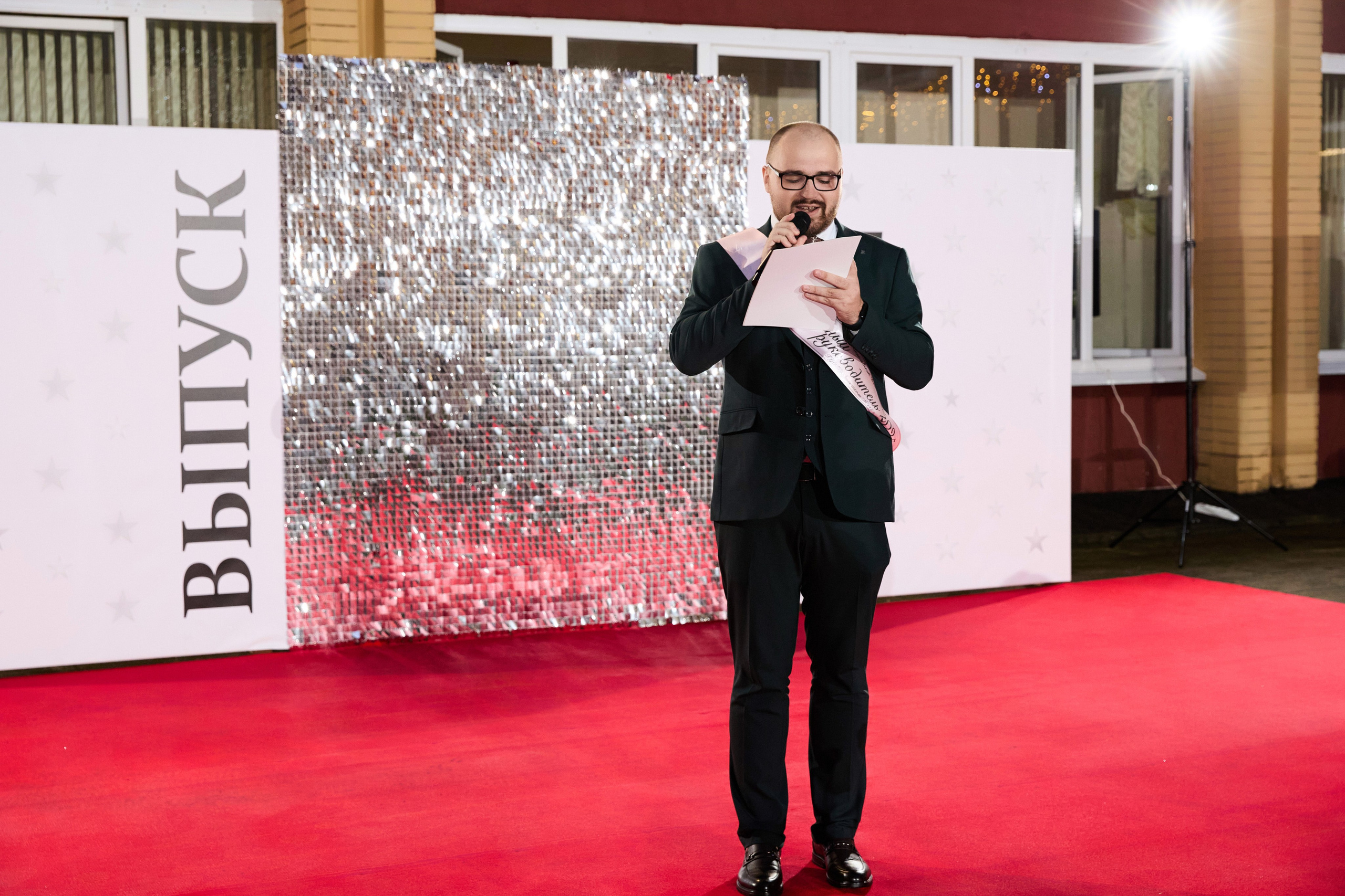 Выпускной 11 класс. Свадебная, репортажная фотосъемка и видеосъемка в Минске. Илья и Юлия Ширмановы. Фотограф | Видеограф | Минск