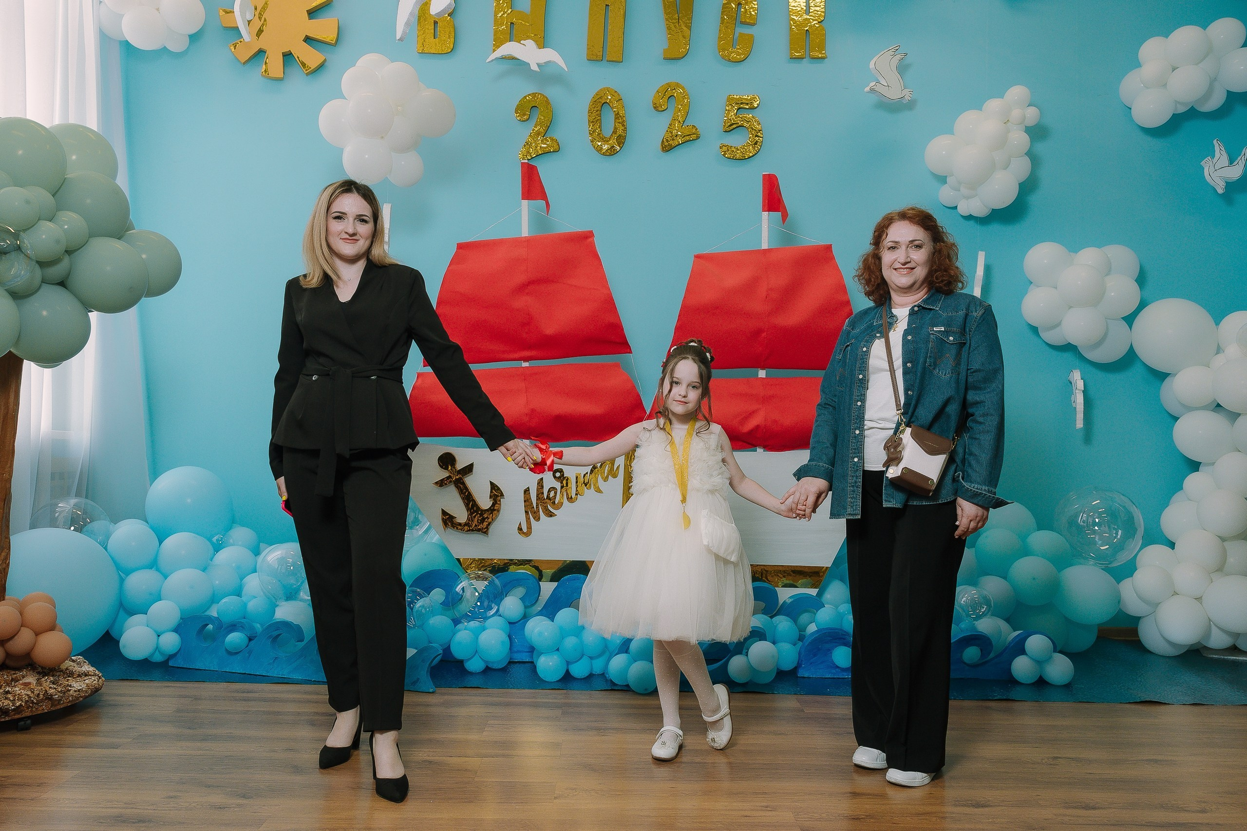 Выпускной 10 ДС. Выпускные альбомы Натальи Бутко: Новороссийск, Анапа, Геленджик