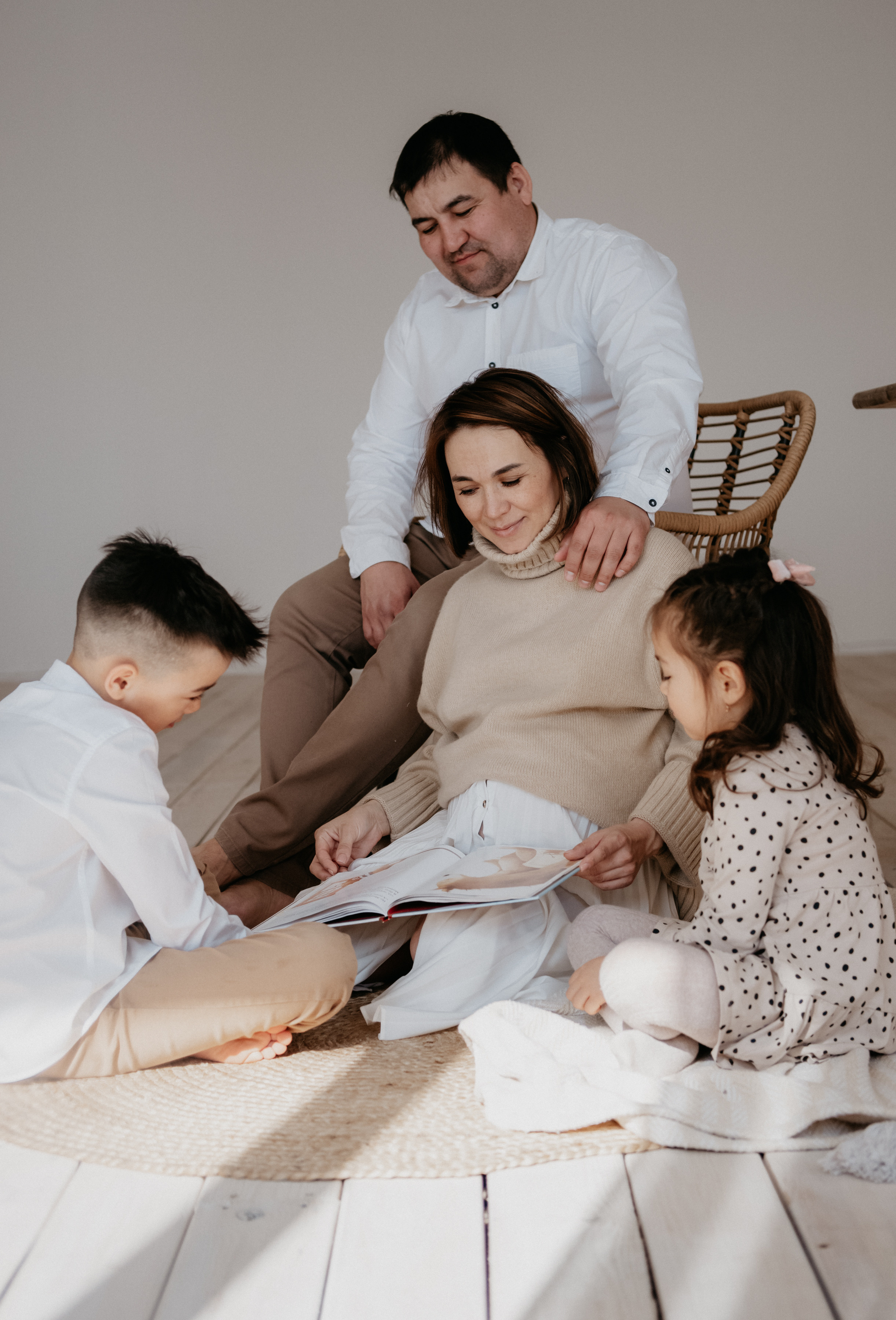 В ожидании всей семьёй. Семейный фотограф в Оренбурге Юлия Зиборева