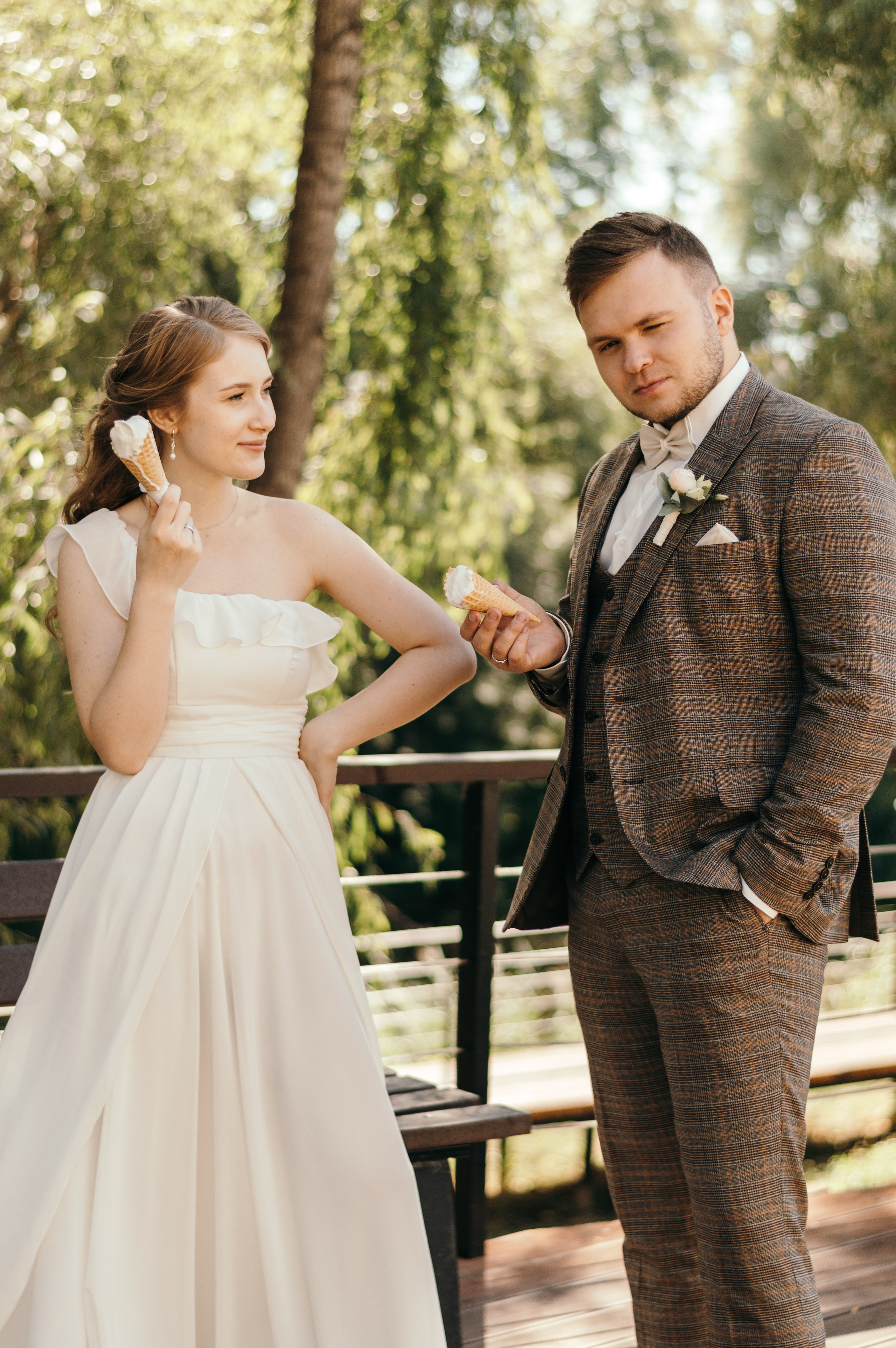 Свадебная фотосессия в солнечный день. Ксения и Артемий. Портретный и лавстори фотограф в Стерлитамаке Альбина Шарт