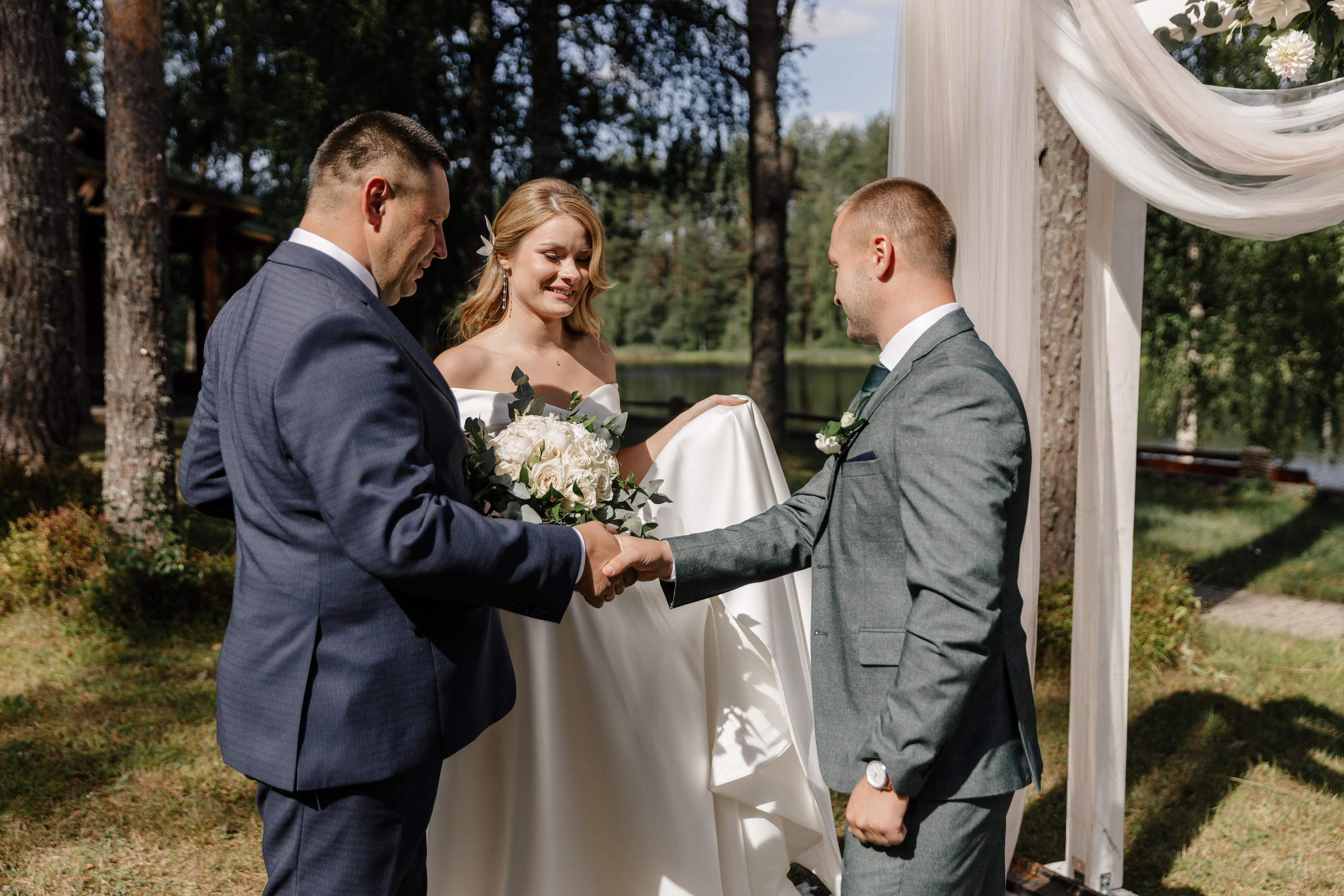 Андрей и Таня. Свадебный фотограф в Пскове Алексей Архипов