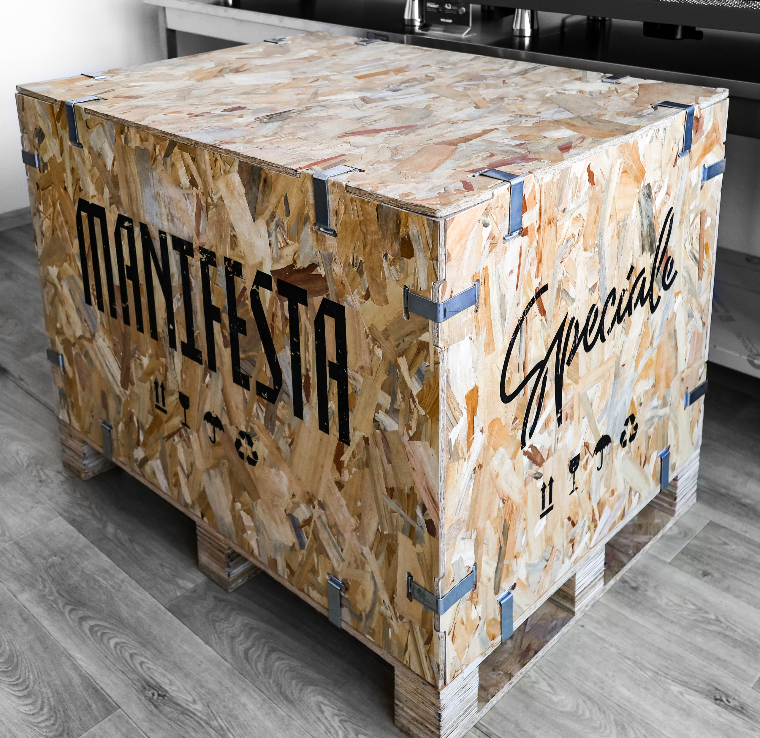 MANIFESTA SPECIALE FOR MARKETPLACE. Mixturecaptures