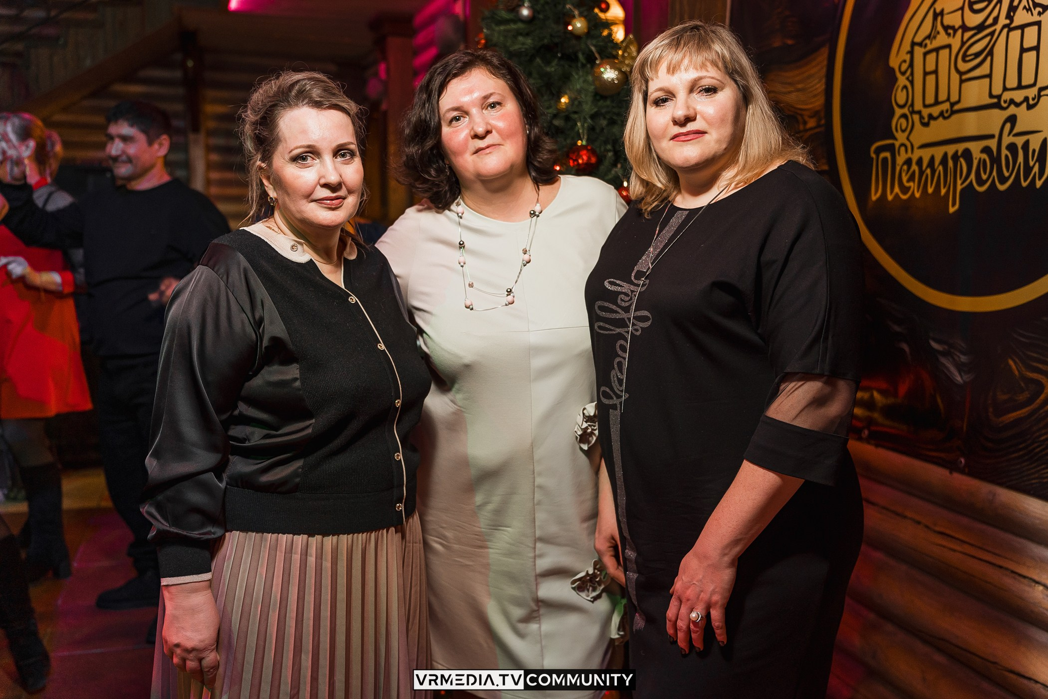 Новогодний вечер у «Петровича»