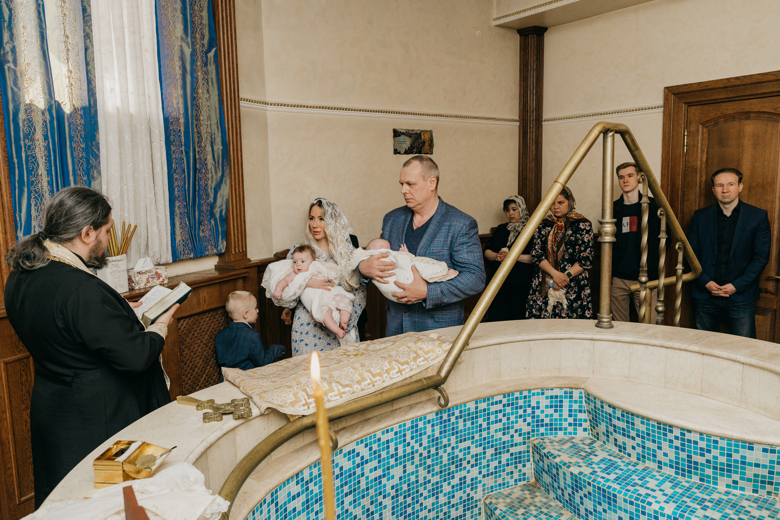 Крещение Марка и Майи. Фотограф Никита Комаров