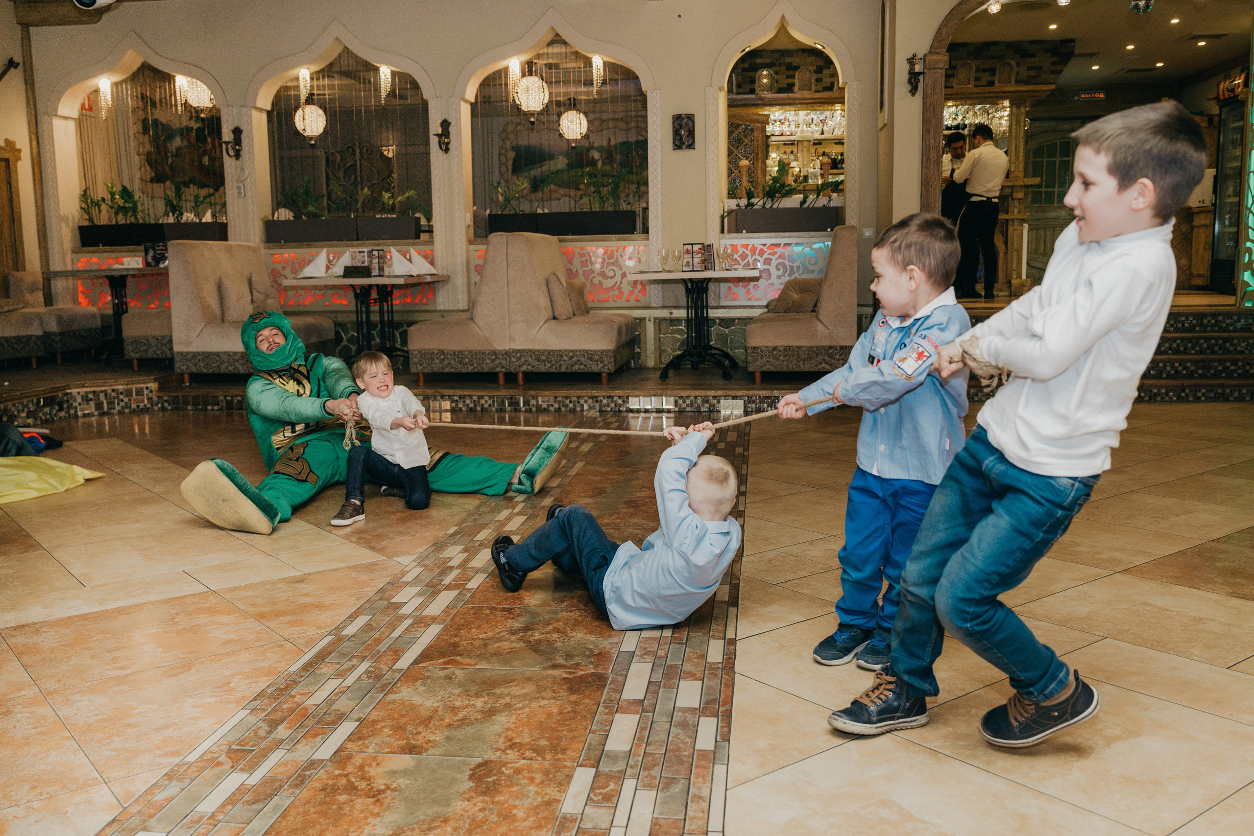 Крещение Марка и Майи. Фотограф Никита Комаров